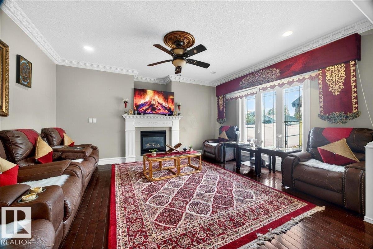 17419 110 Street, Edmonton, AB - Indoor Photo Showing Living Room With Fireplace