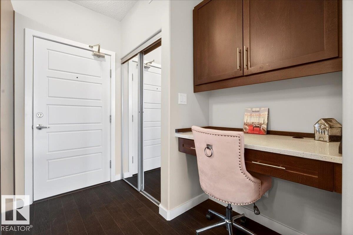 205 507 Albany Way, Edmonton, AB - Indoor
