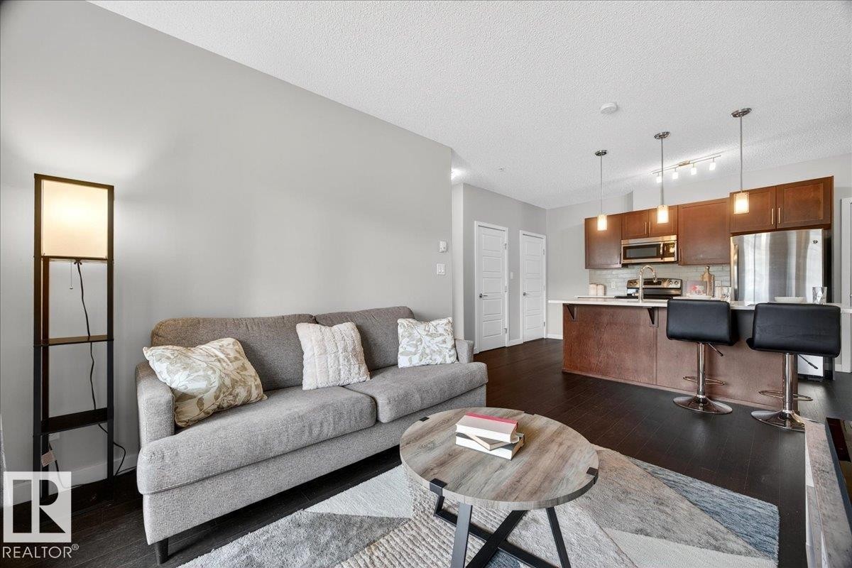 205 507 Albany Way, Edmonton, AB - Indoor