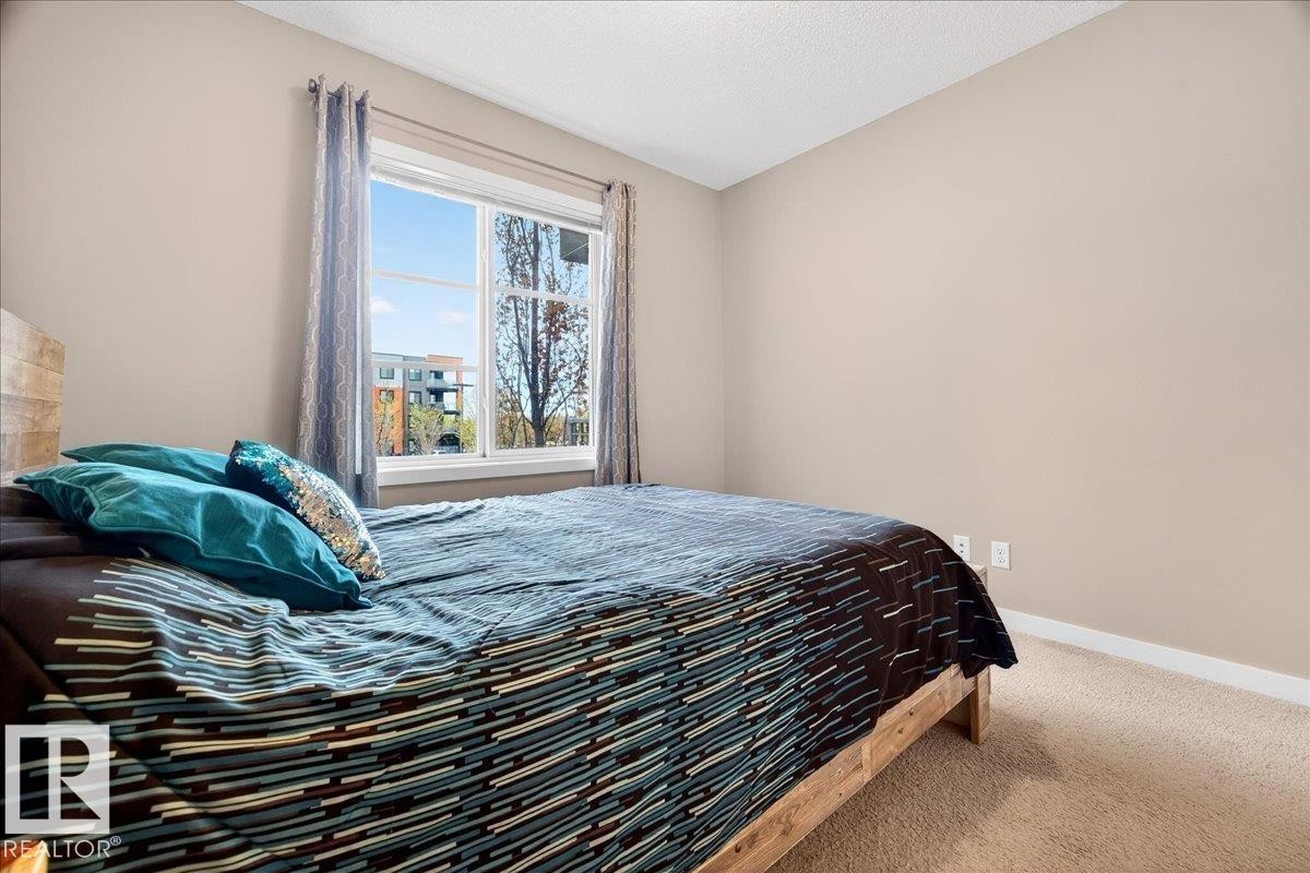 205 507 Albany Way, Edmonton, AB - Indoor Photo Showing Bedroom