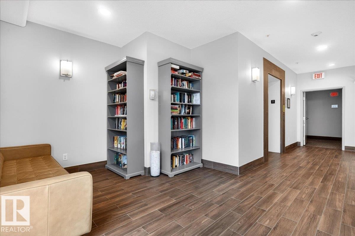 205 507 Albany Way, Edmonton, AB - Indoor