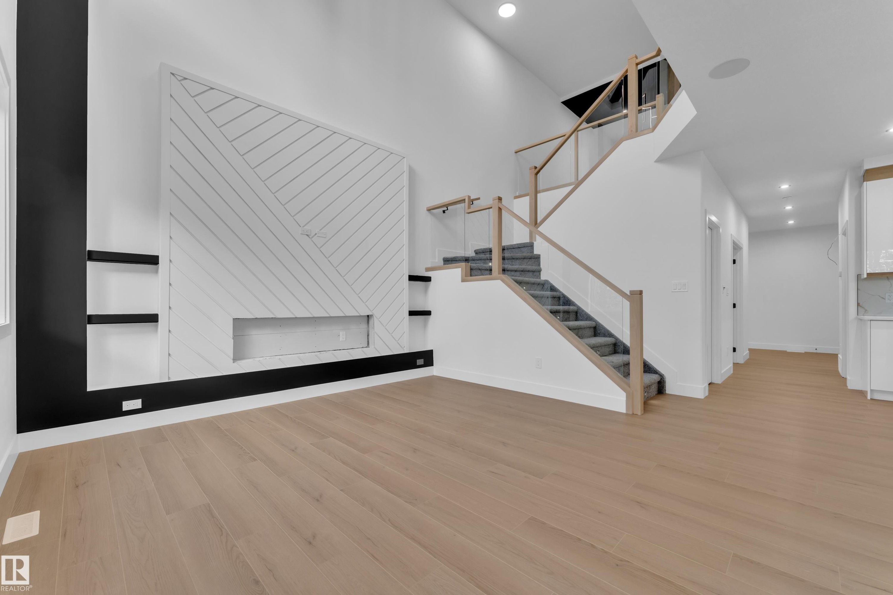 638 Astoria Way, Devon, AB - Indoor Photo Showing Other Room
