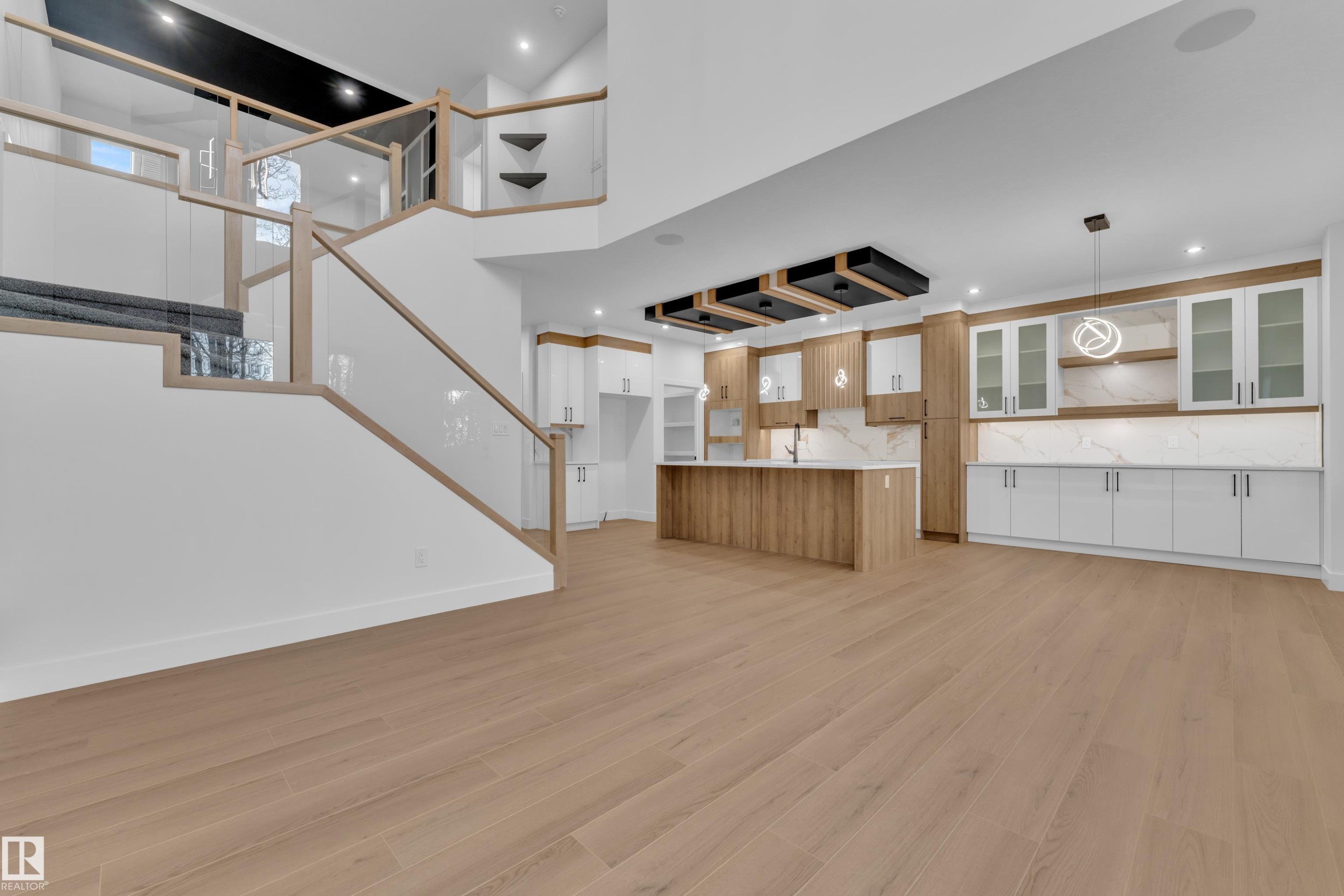 638 Astoria Way, Devon, AB - Indoor