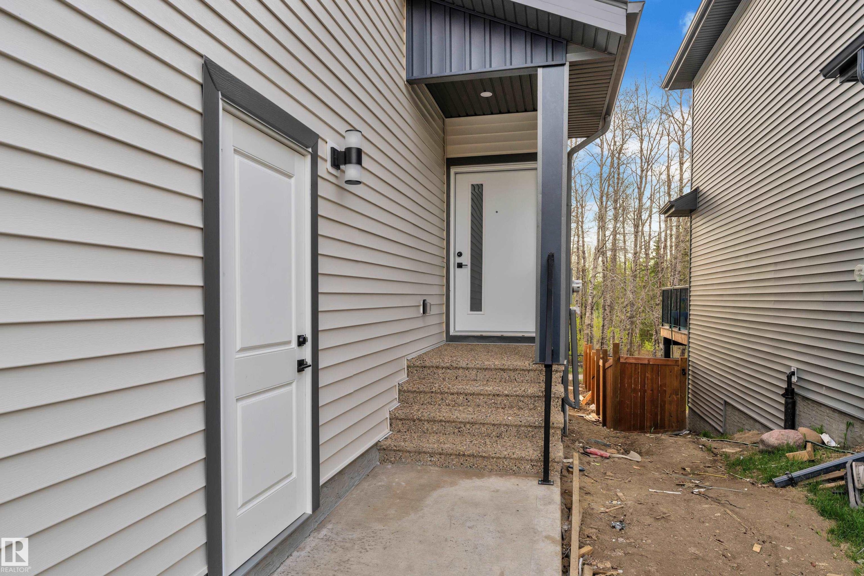 638 Astoria Way, Devon, AB - Outdoor With Exterior