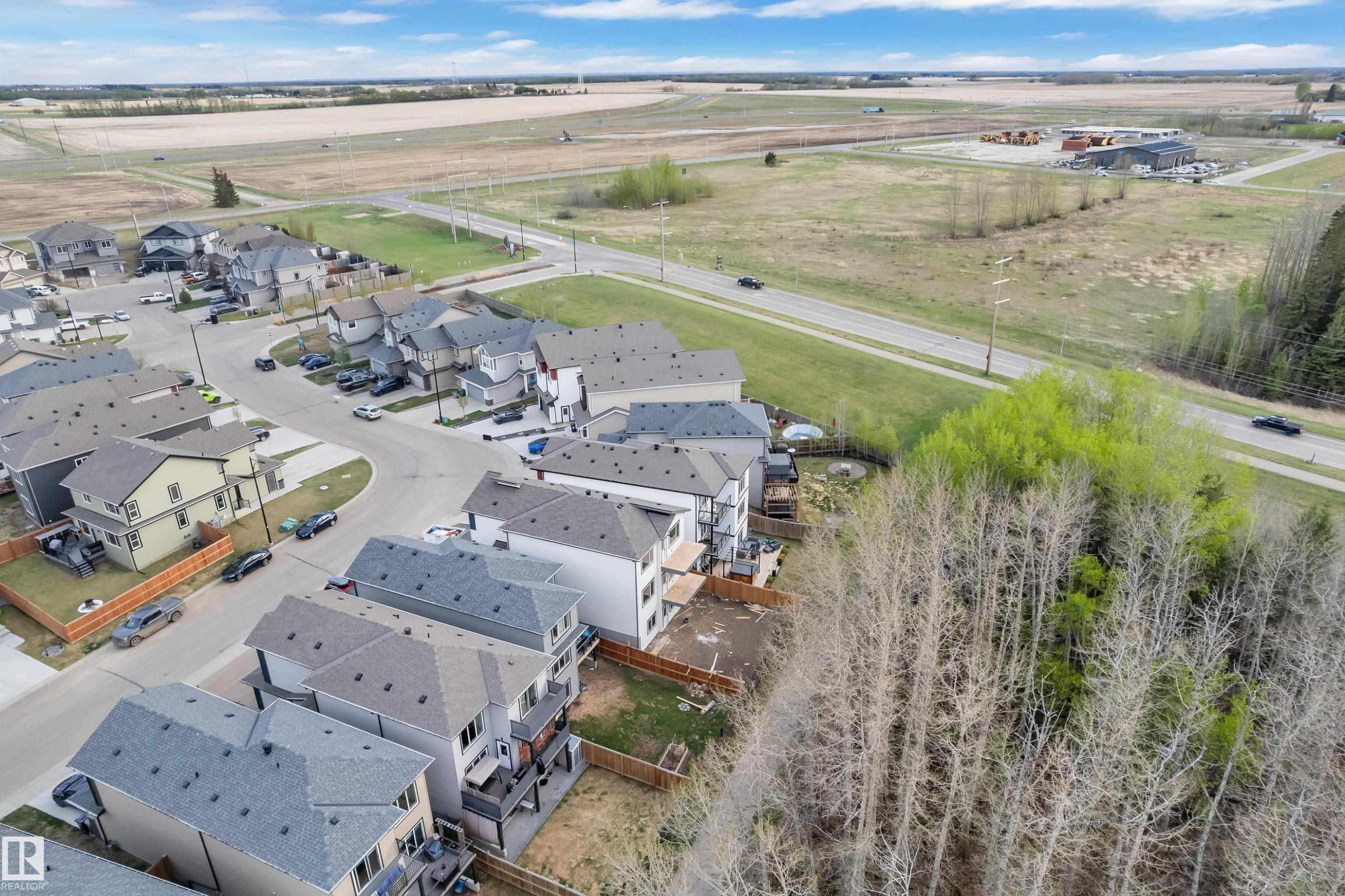 638 Astoria Way, Devon, AB - Outdoor With View