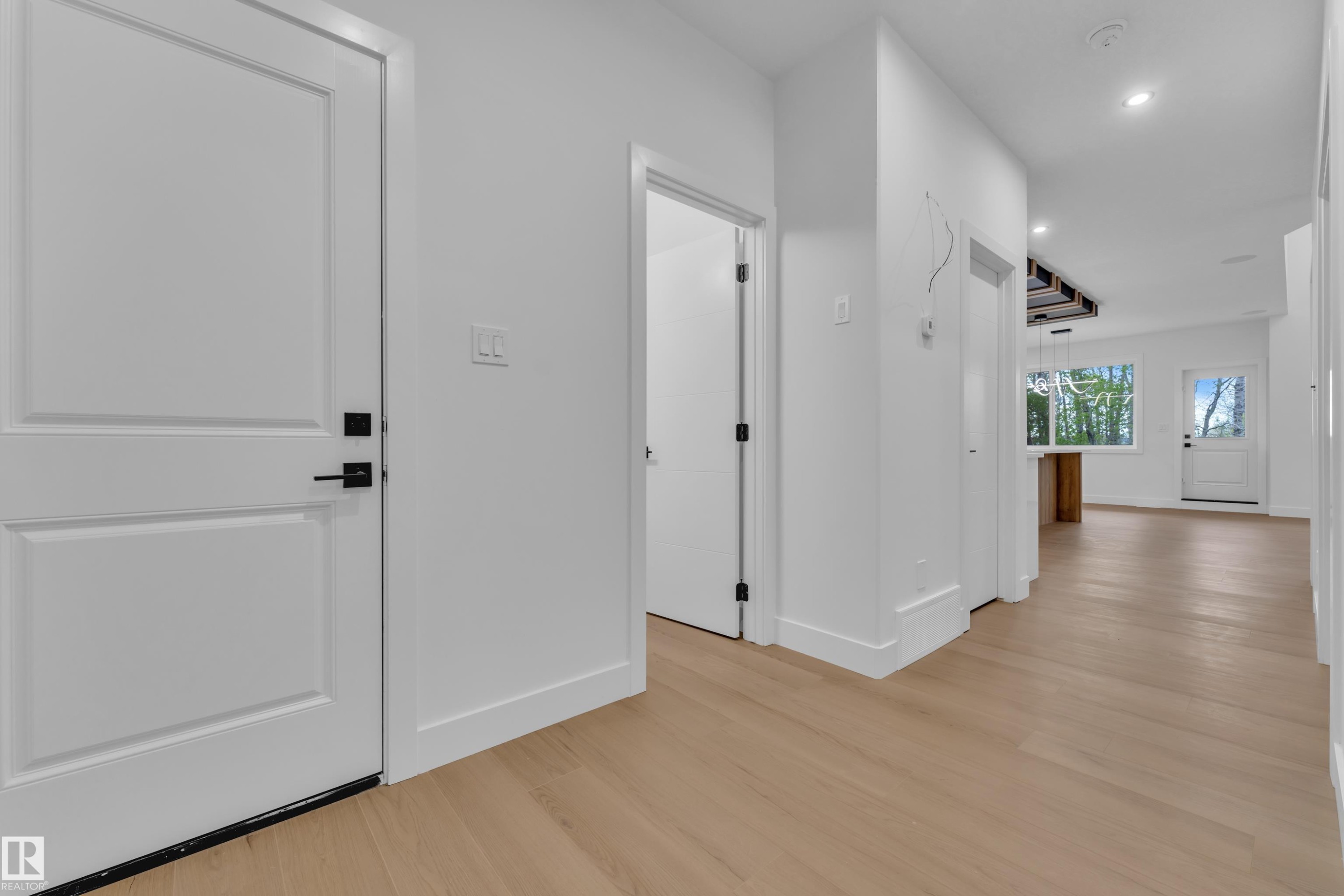 638 Astoria Way, Devon, AB - Indoor Photo Showing Other Room
