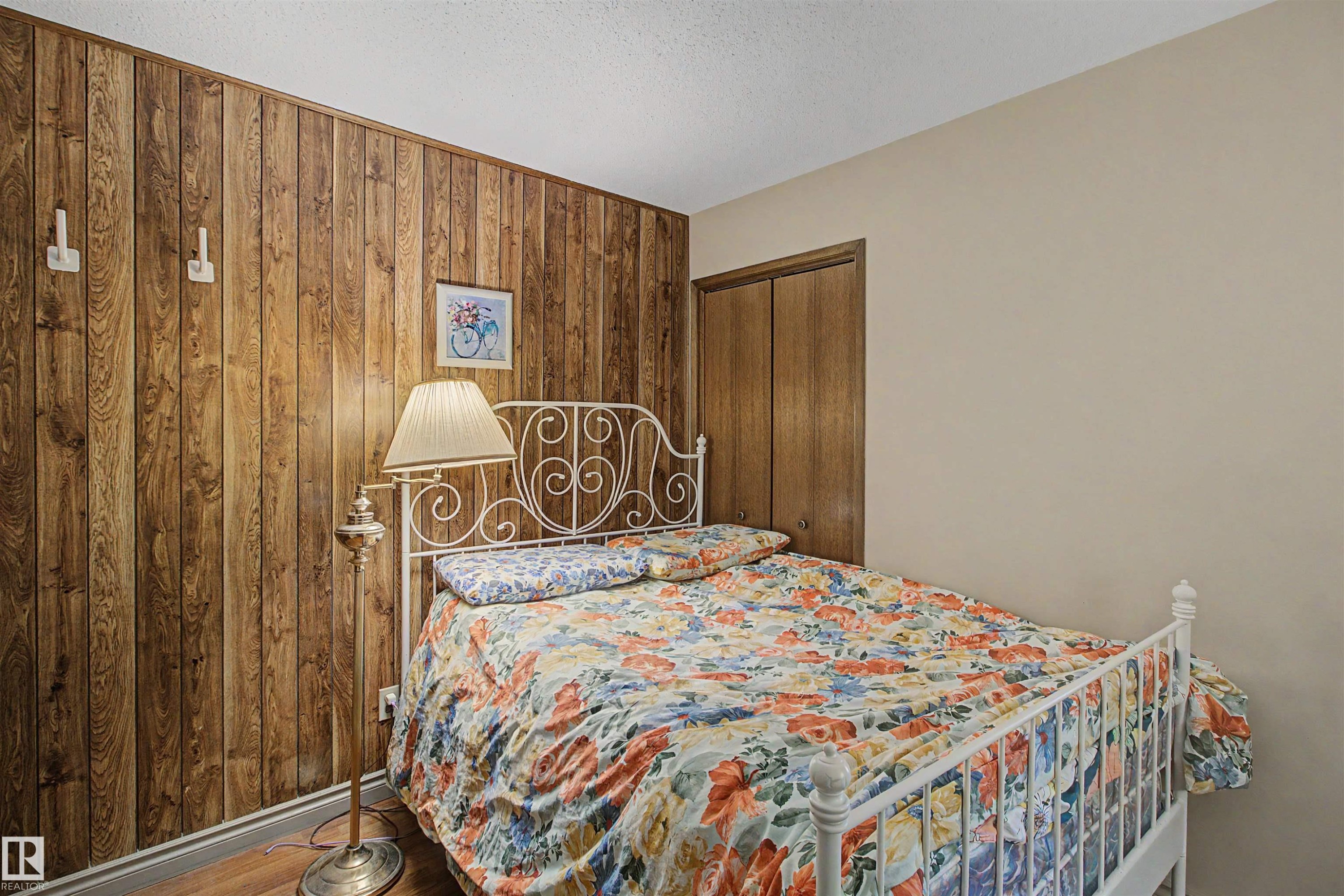 11617 26 Avenue, Edmonton, AB - Indoor Photo Showing Bedroom
