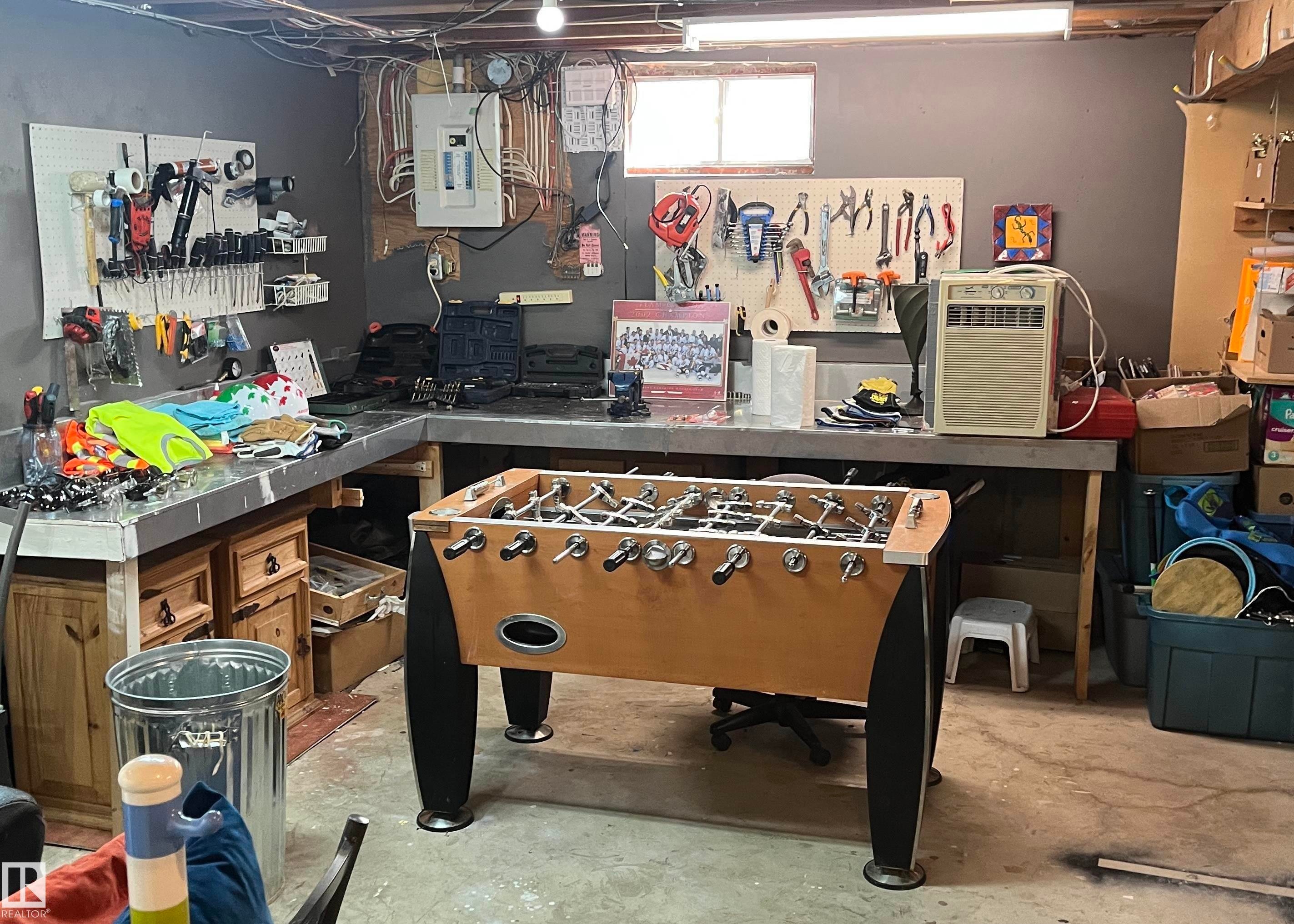 4627 10A Avenue Nw, Edmonton, AB - Indoor Photo Showing Basement