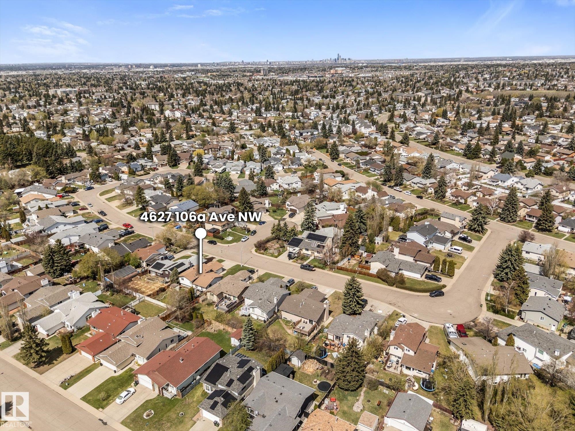 4627 10A Avenue Nw, Edmonton, AB - Outdoor With View