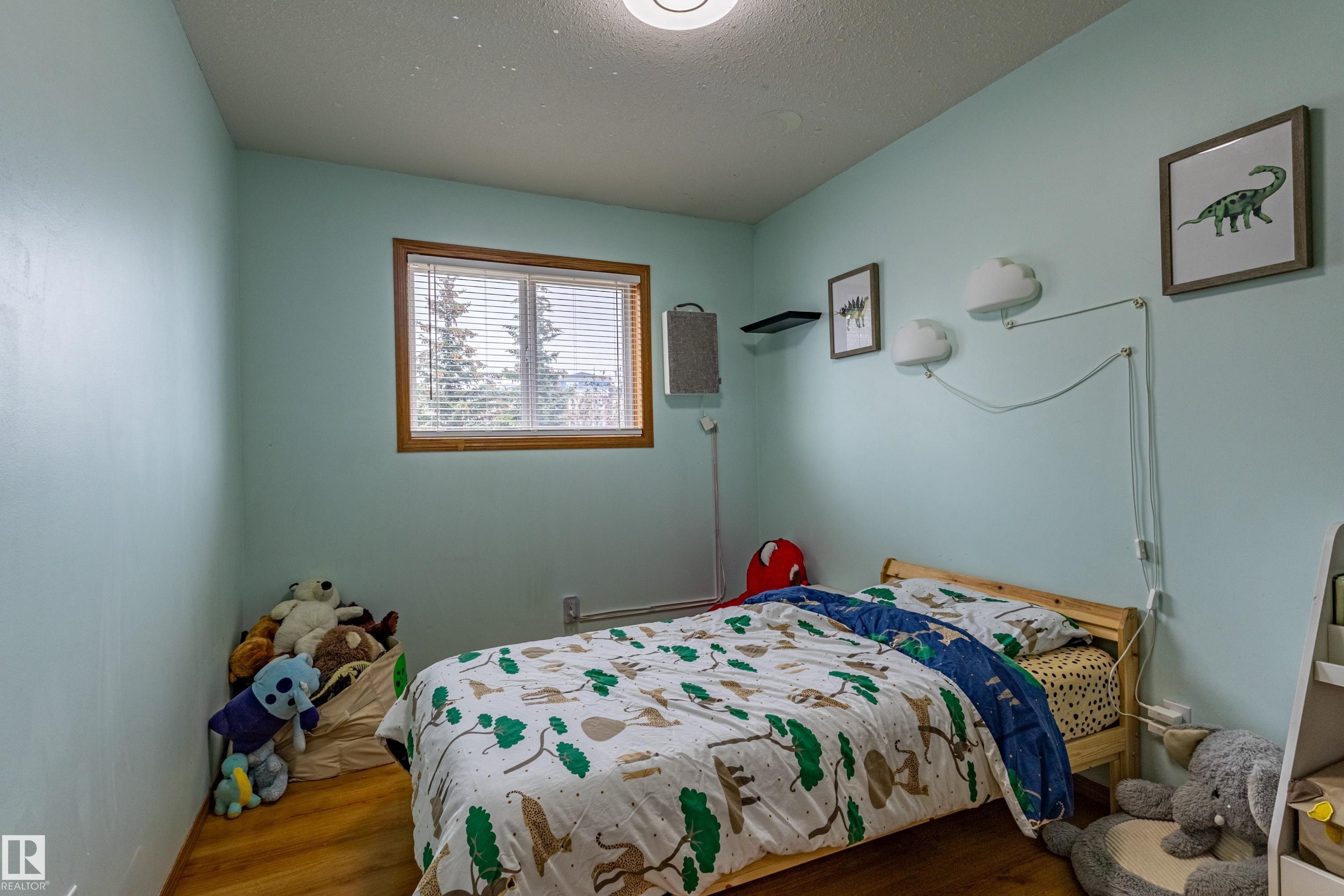 93 16823 84 Street, Edmonton, AB - Indoor Photo Showing Bedroom