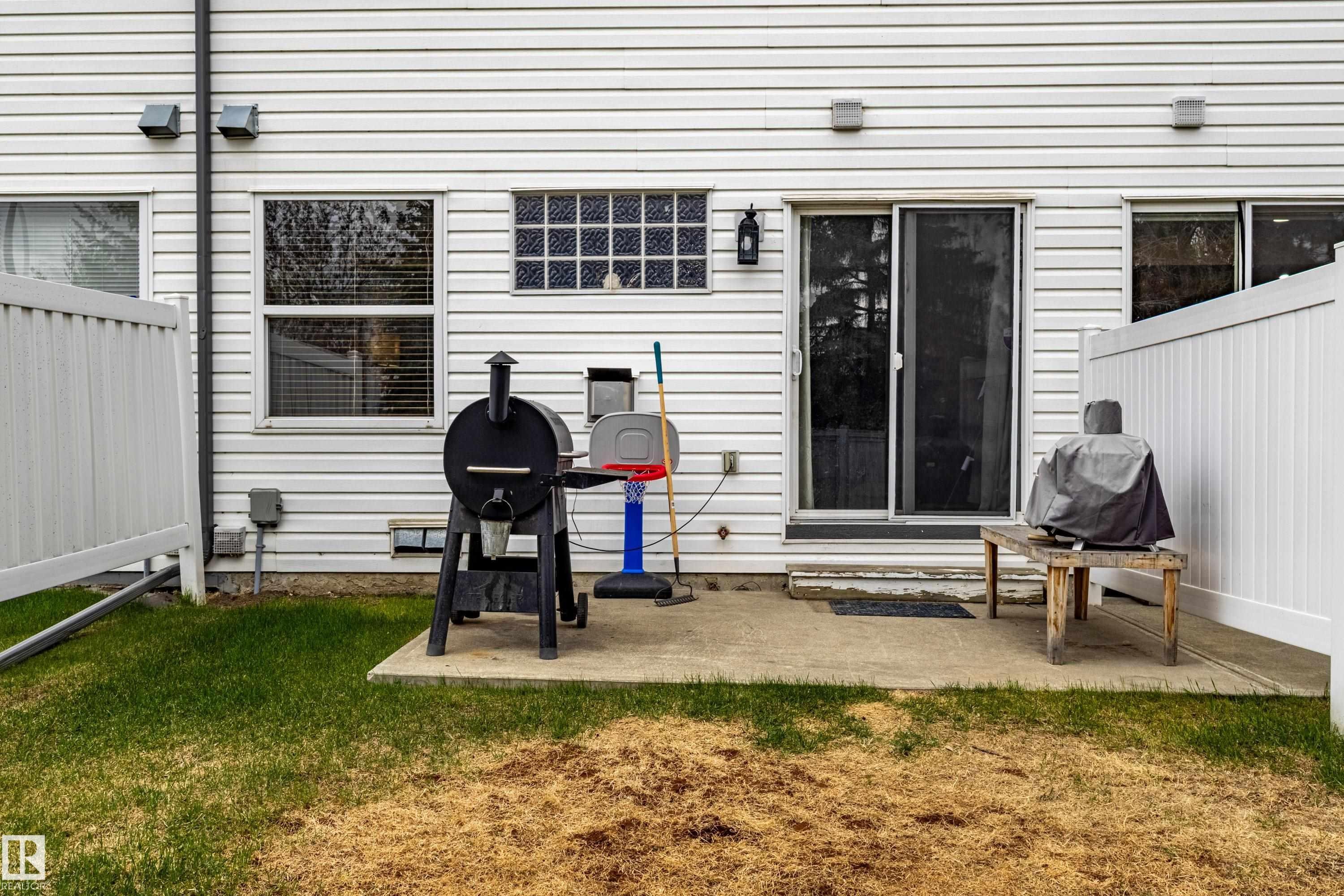 93 16823 84 Street, Edmonton, AB - Outdoor With Exterior