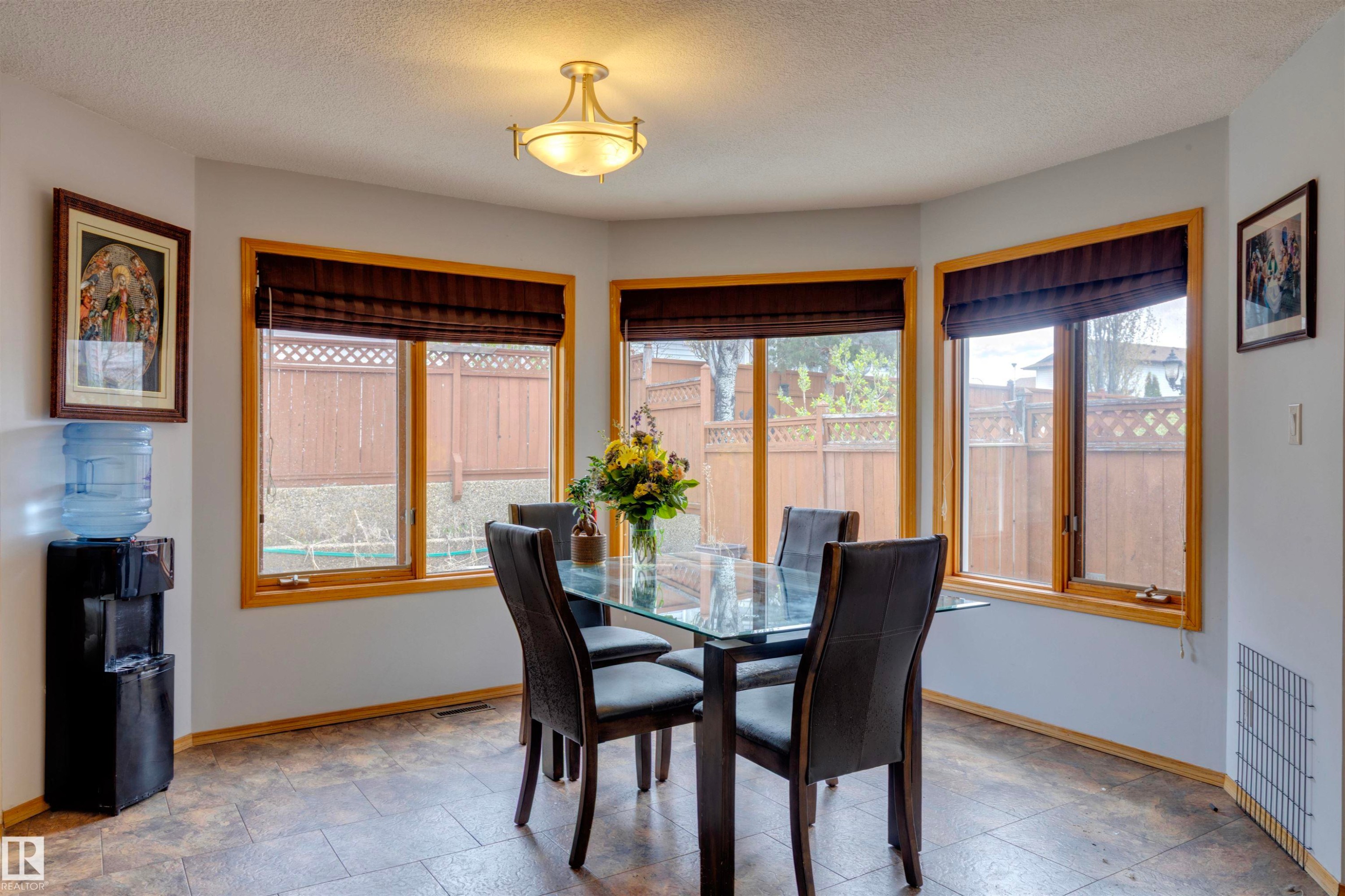 15411 67A Street, Edmonton, AB - Indoor Photo Showing Dining Room