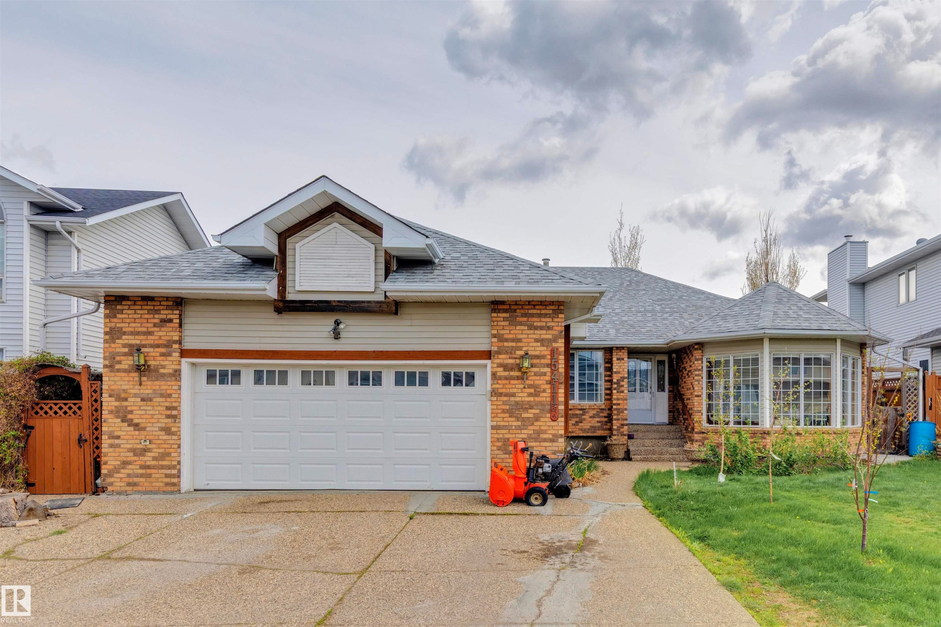 15411 67A Street, Edmonton, AB - Outdoor
