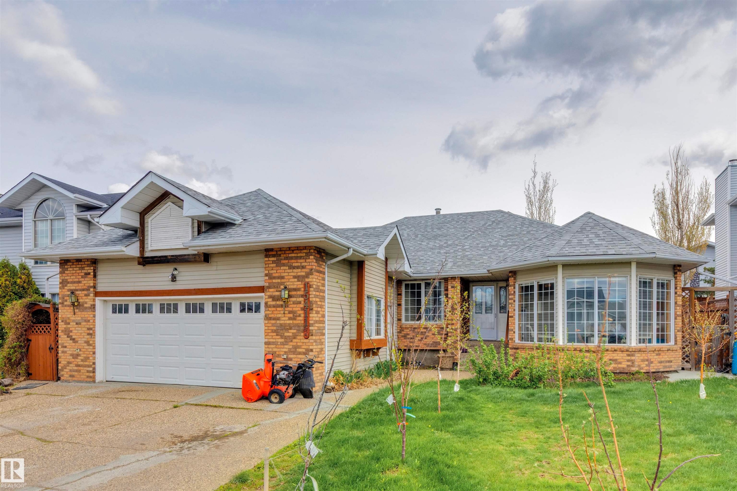 15411 67A Street, Edmonton, AB - Outdoor With Facade