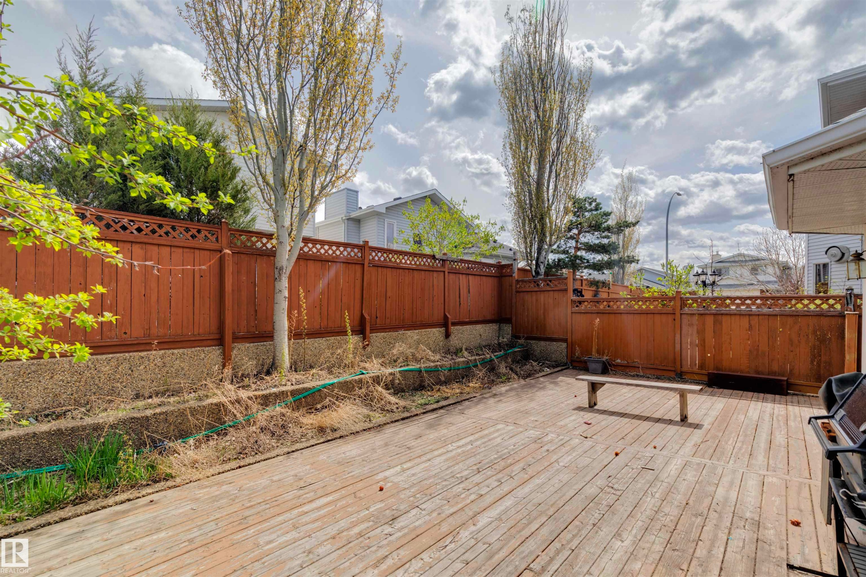 15411 67A Street, Edmonton, AB - Outdoor