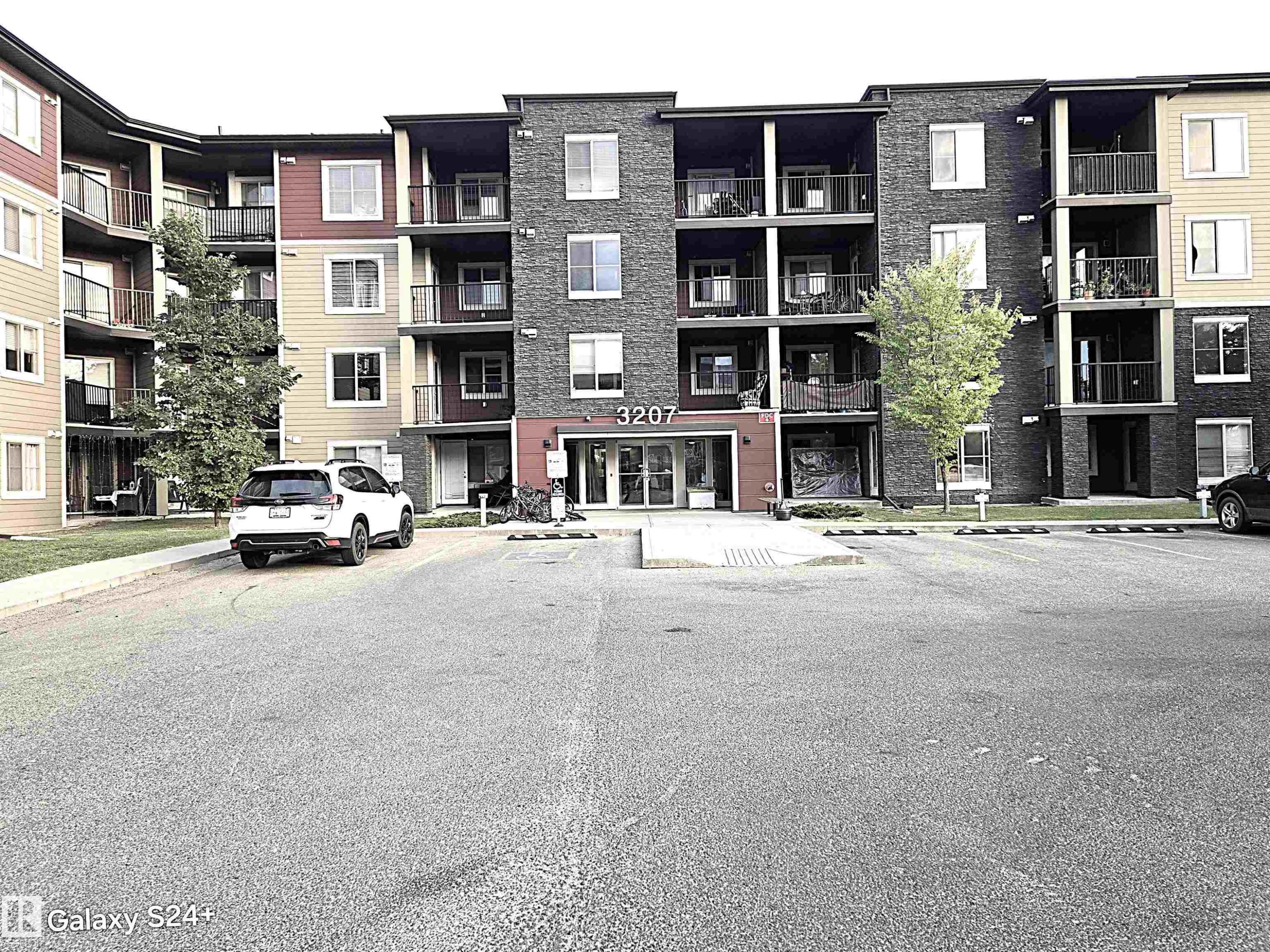 206 3207 James Mowatt Trail, Edmonton, AB