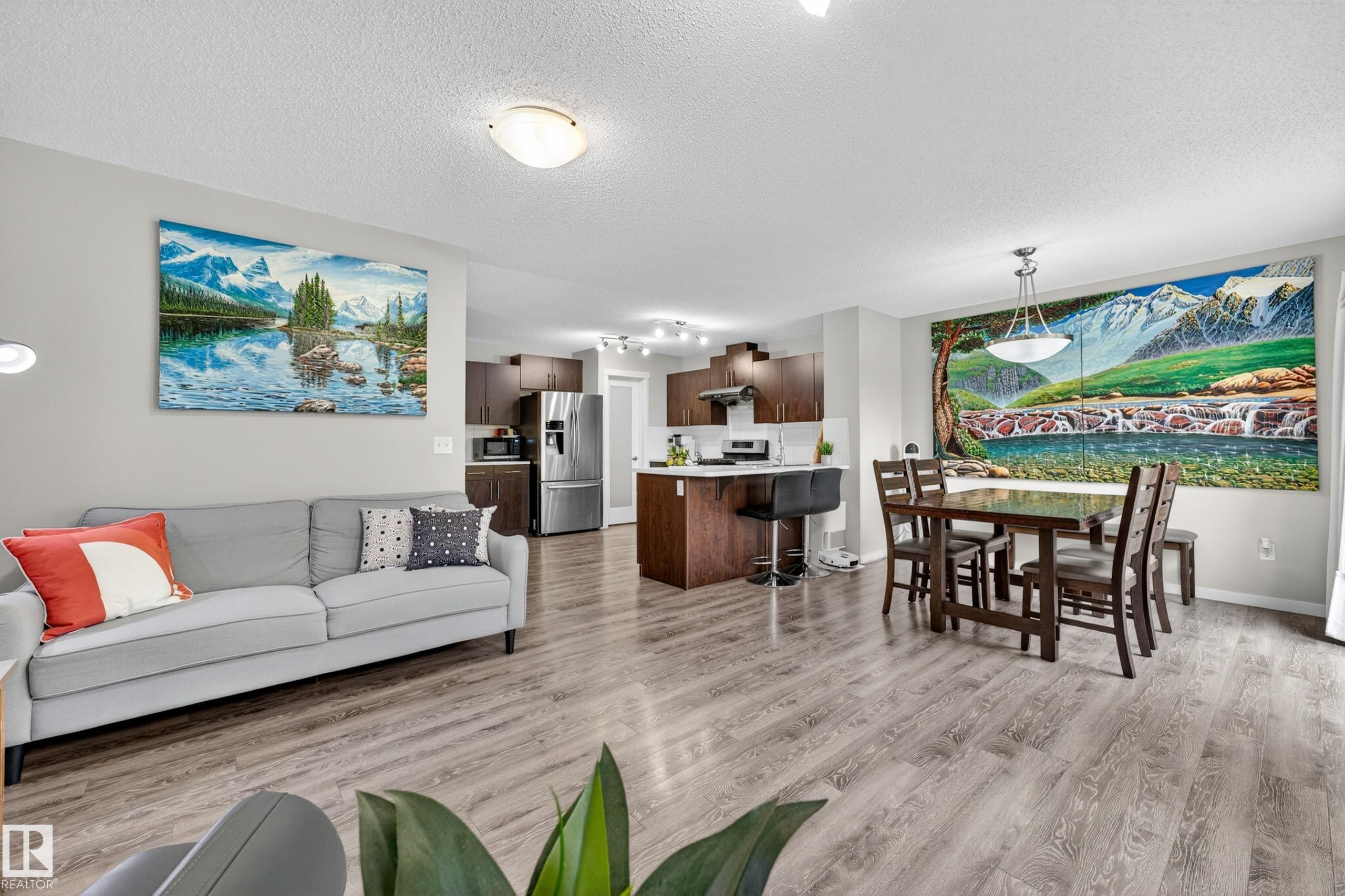 4371 Annett Common, Edmonton, AB - Indoor