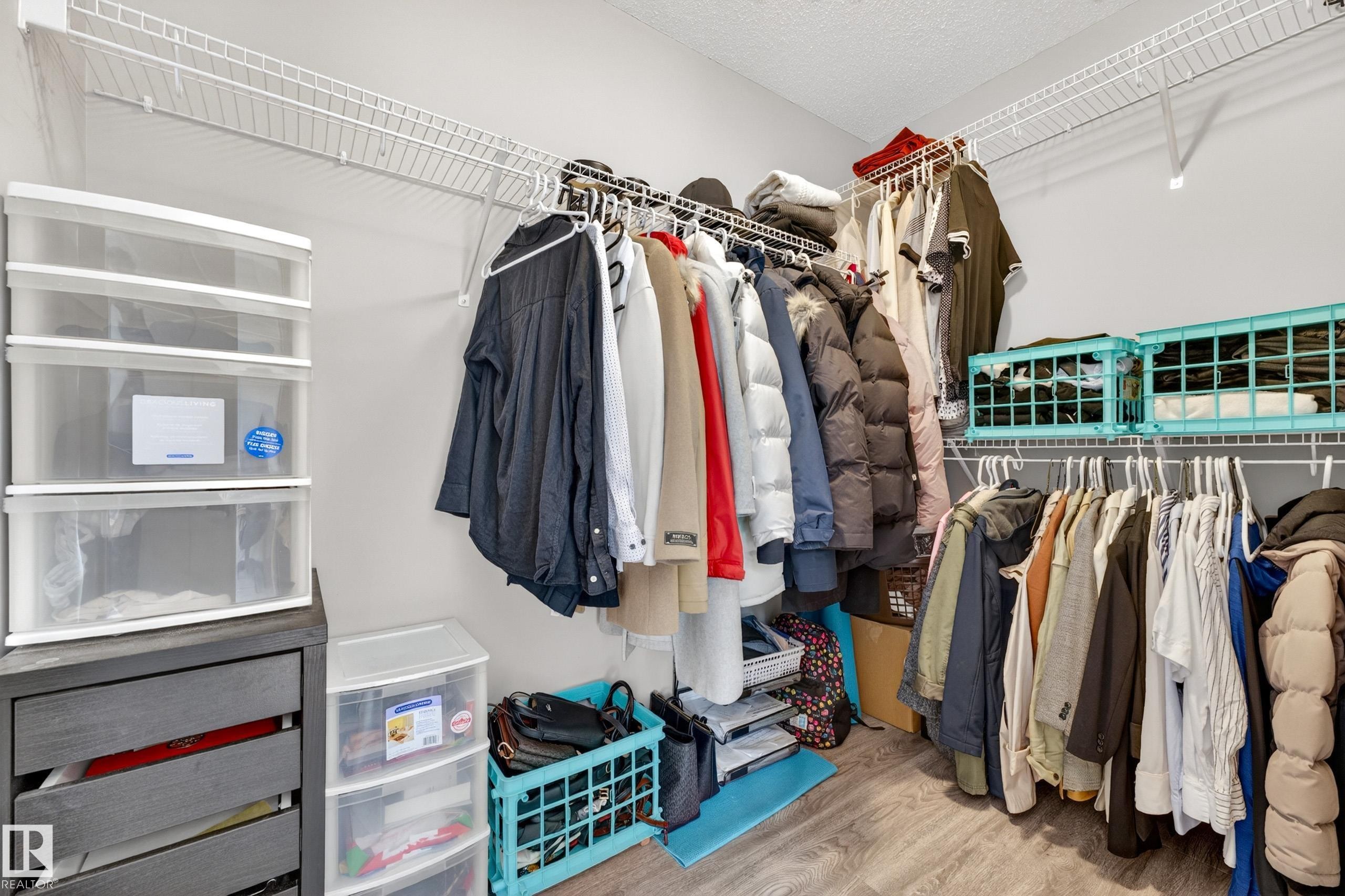 4371 Annett Common, Edmonton, AB - Indoor With Storage