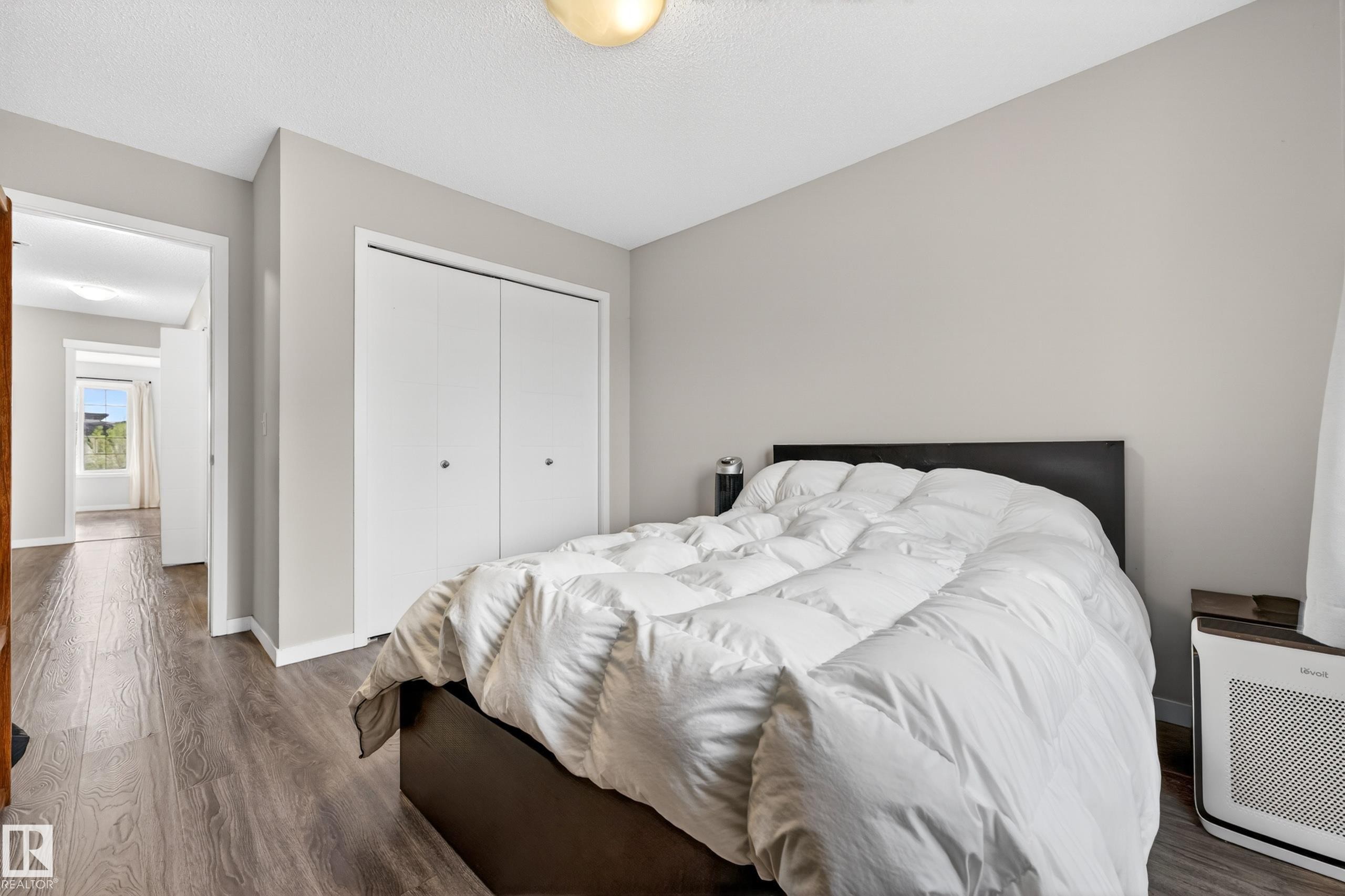 4371 Annett Common, Edmonton, AB - Indoor Photo Showing Bedroom