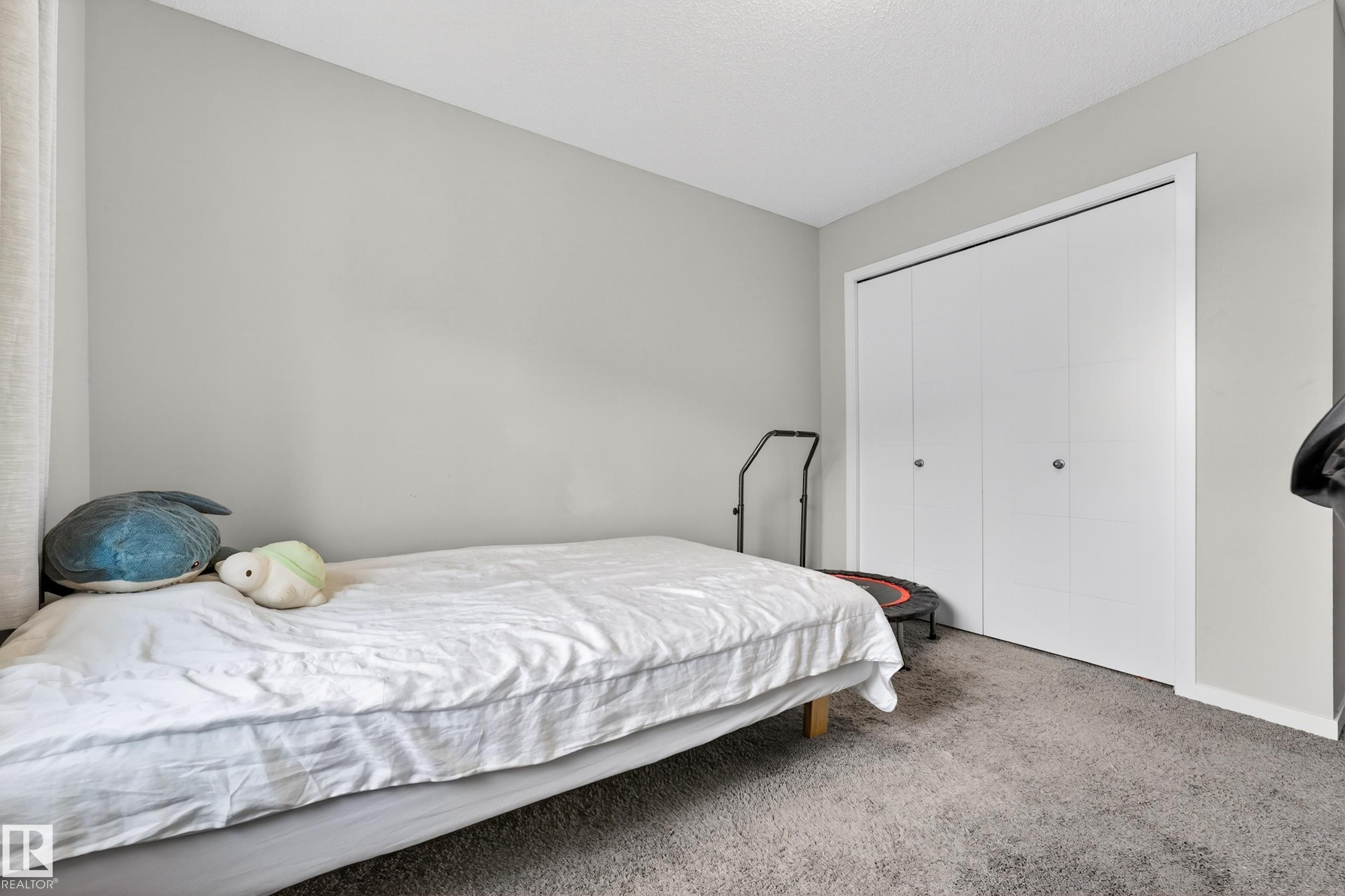 4371 Annett Common, Edmonton, AB - Indoor Photo Showing Bedroom