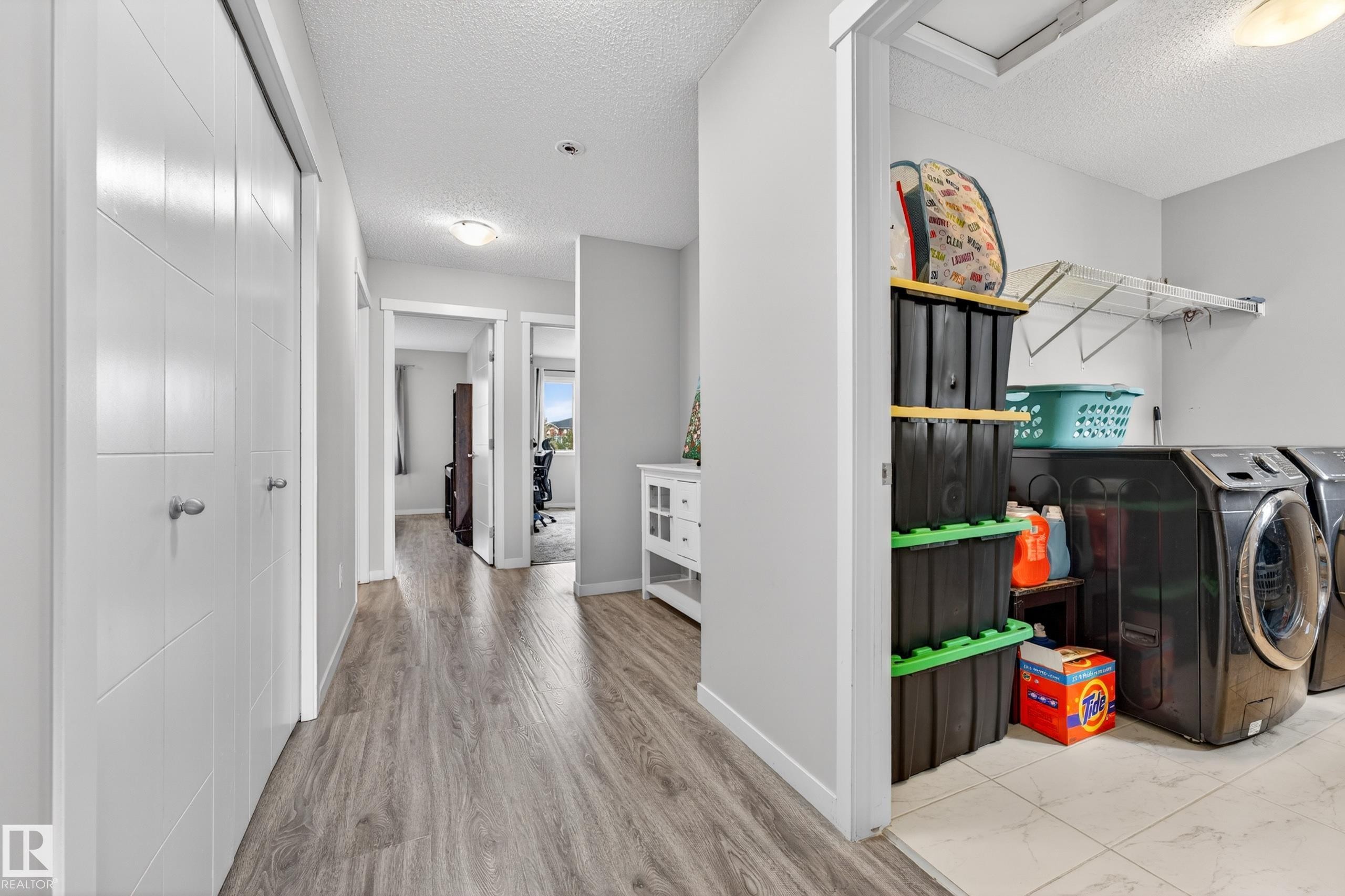 4371 Annett Common, Edmonton, AB - Indoor Photo Showing Laundry Room