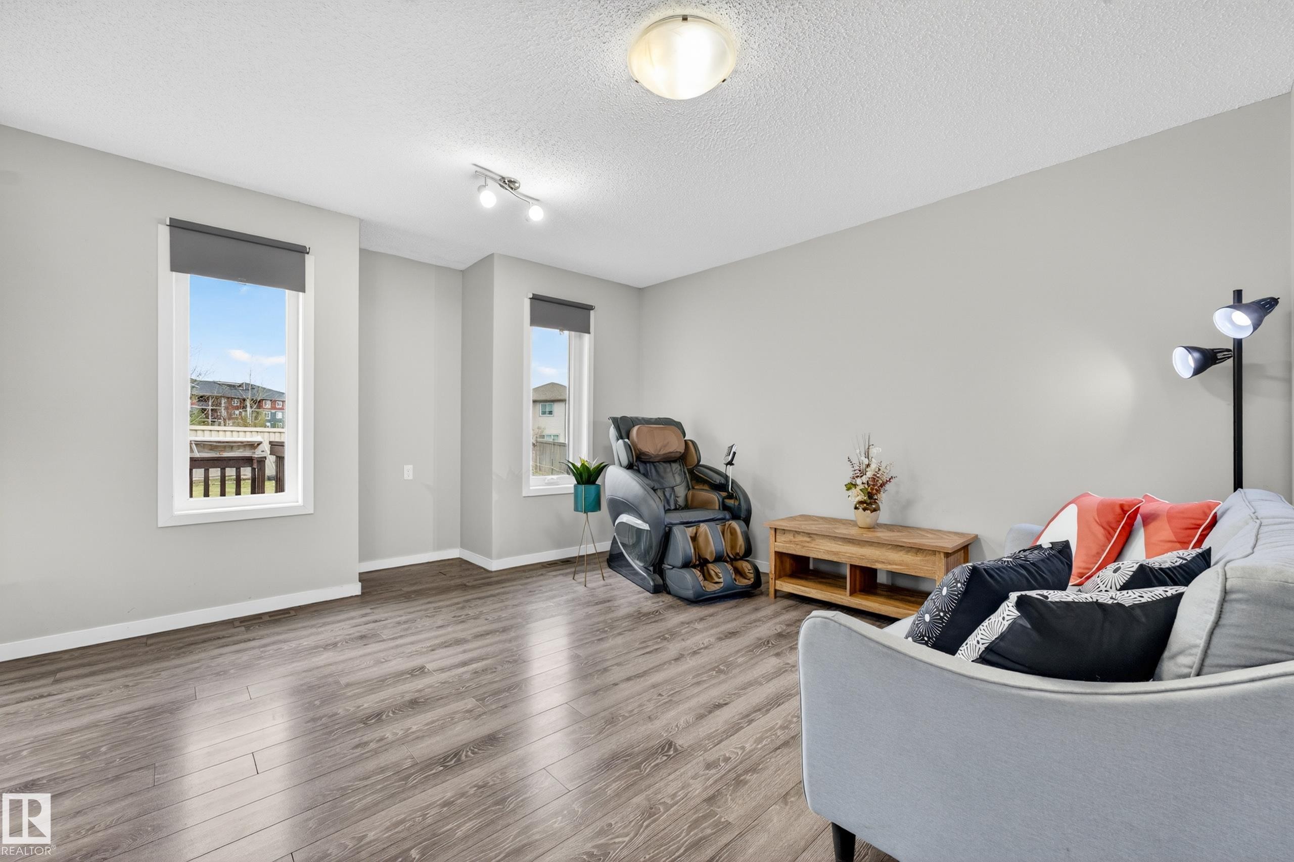 4371 Annett Common, Edmonton, AB - Indoor