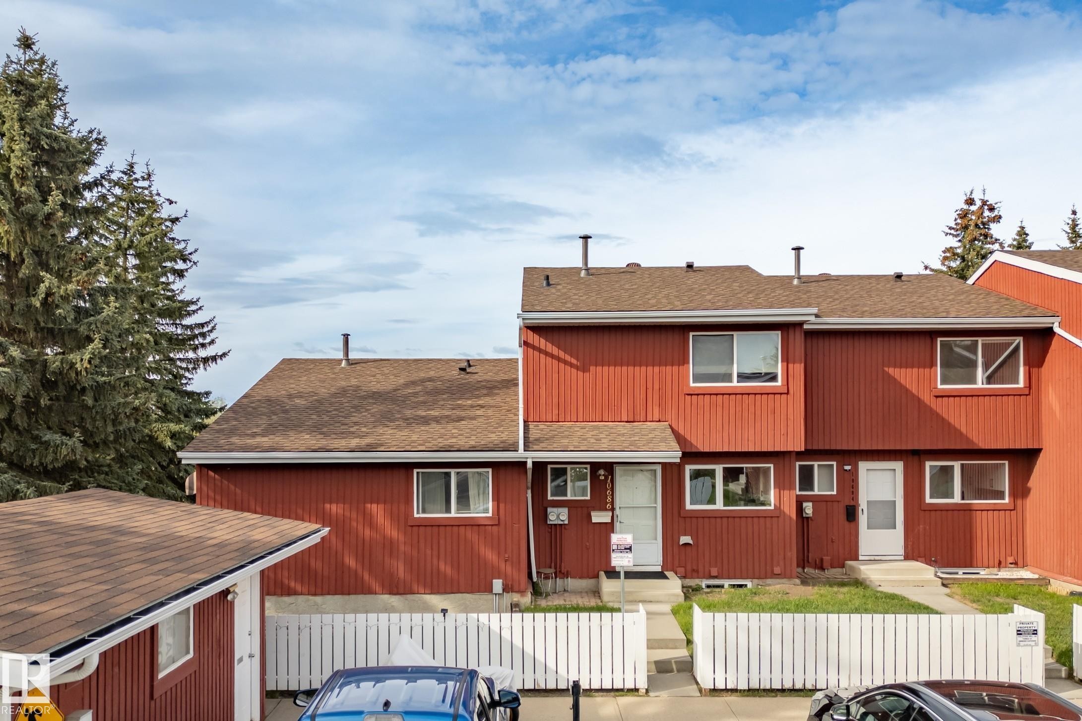 10688 Beaumaris Road, Edmonton, AB - Outdoor
