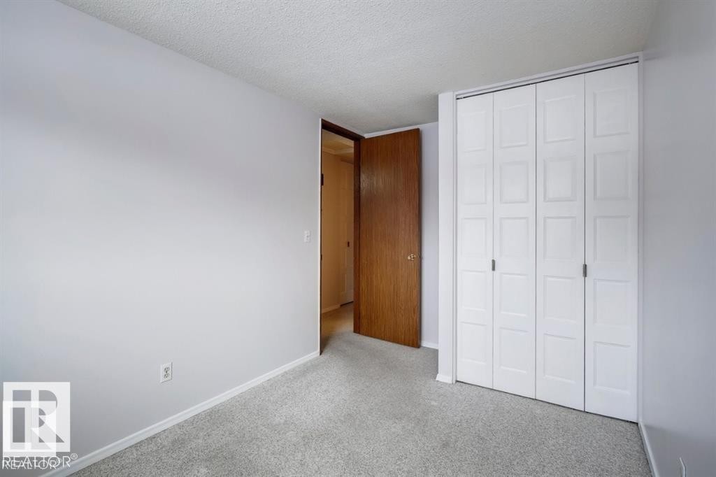 10688 Beaumaris Road, Edmonton, AB - Indoor Photo Showing Other Room