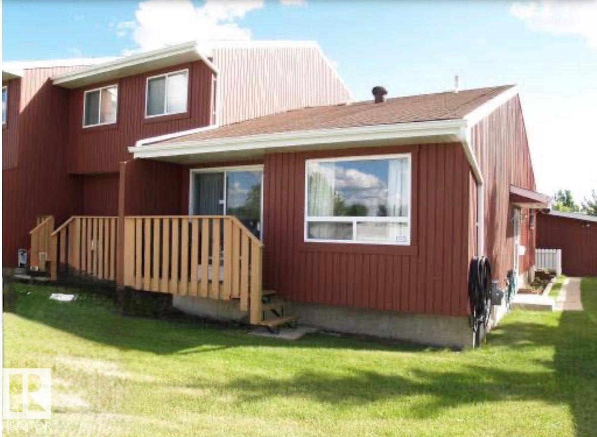 10688 Beaumaris Road, Edmonton, AB - Outdoor