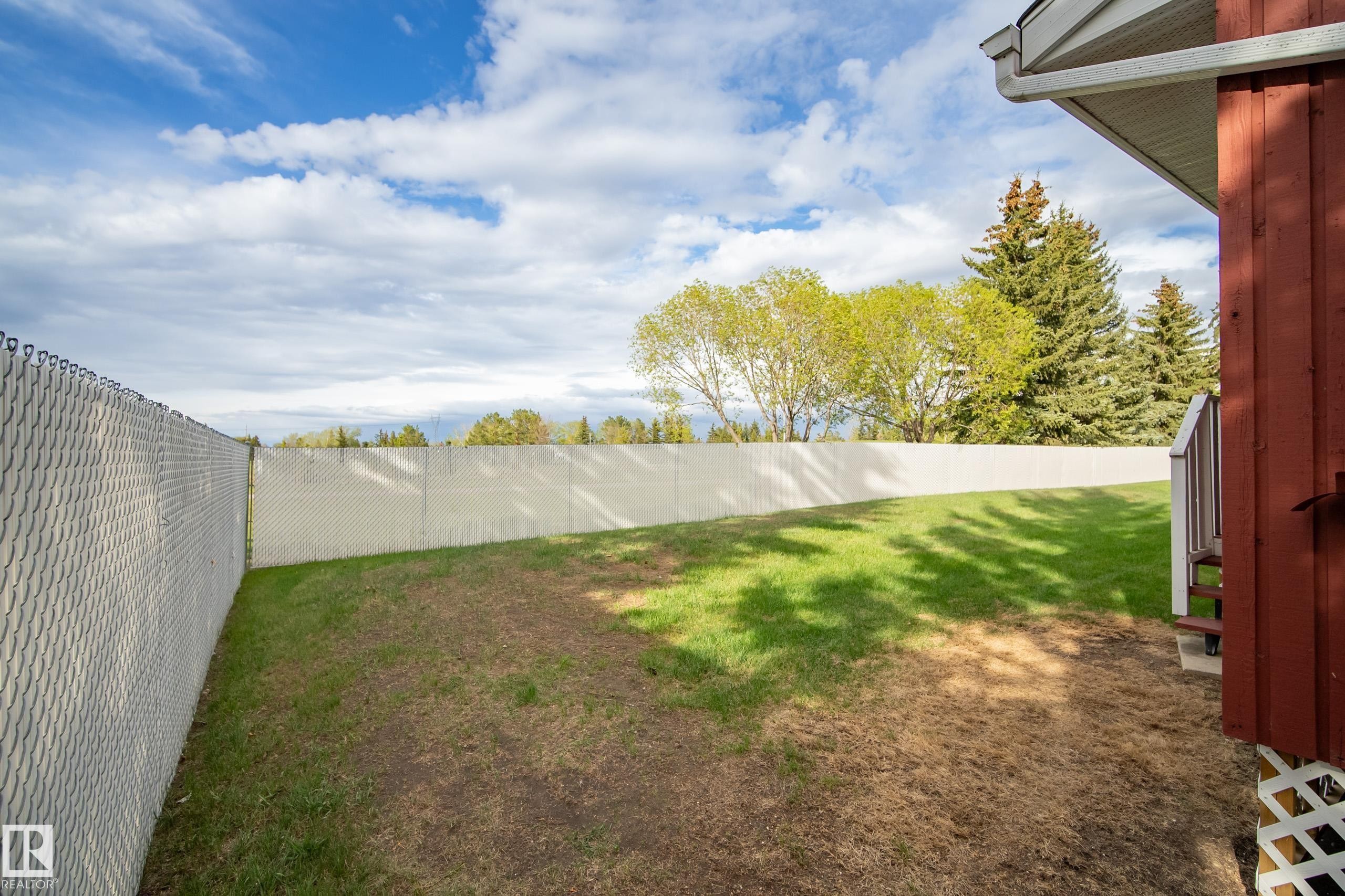 10688 Beaumaris Road, Edmonton, AB - Outdoor