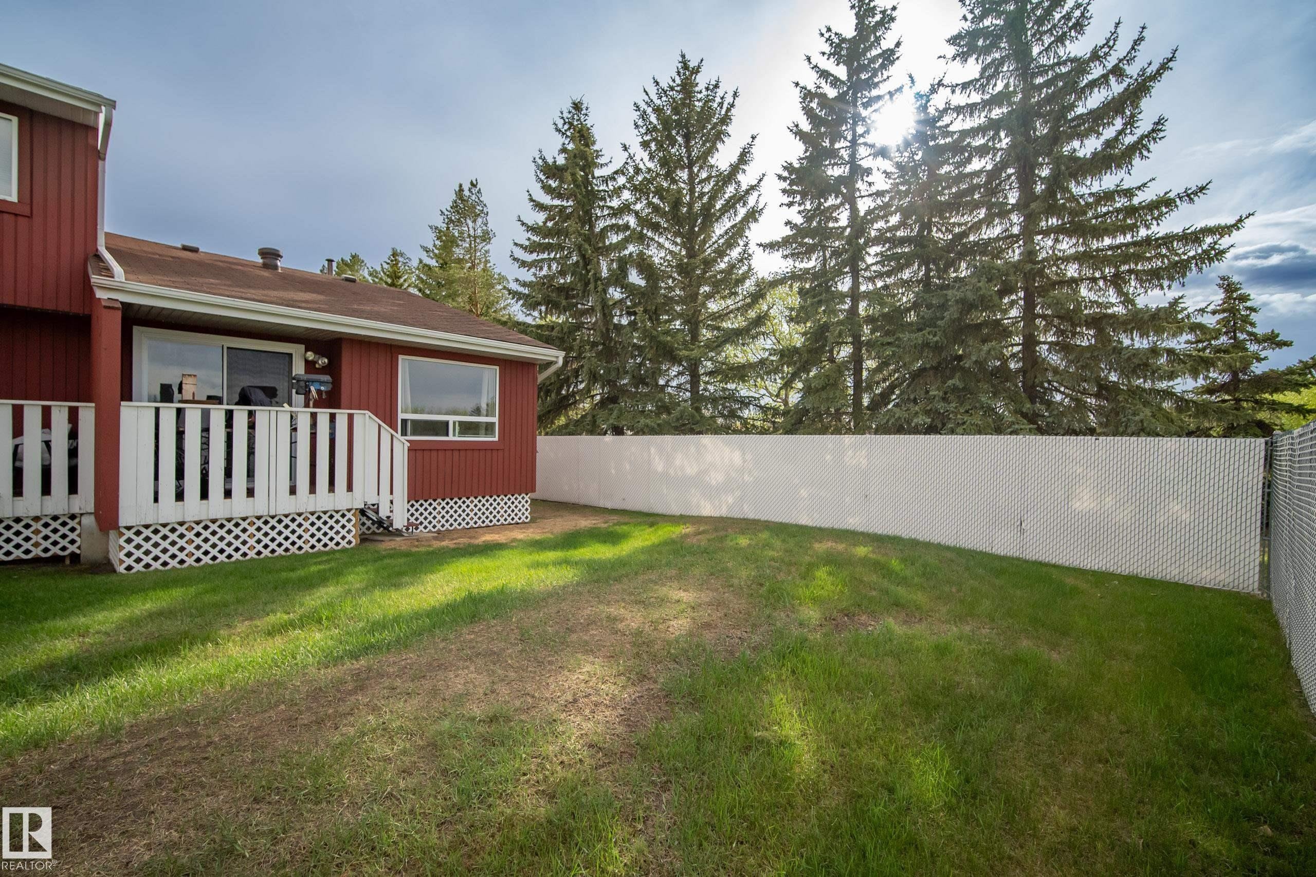 10688 Beaumaris Road, Edmonton, AB - Outdoor