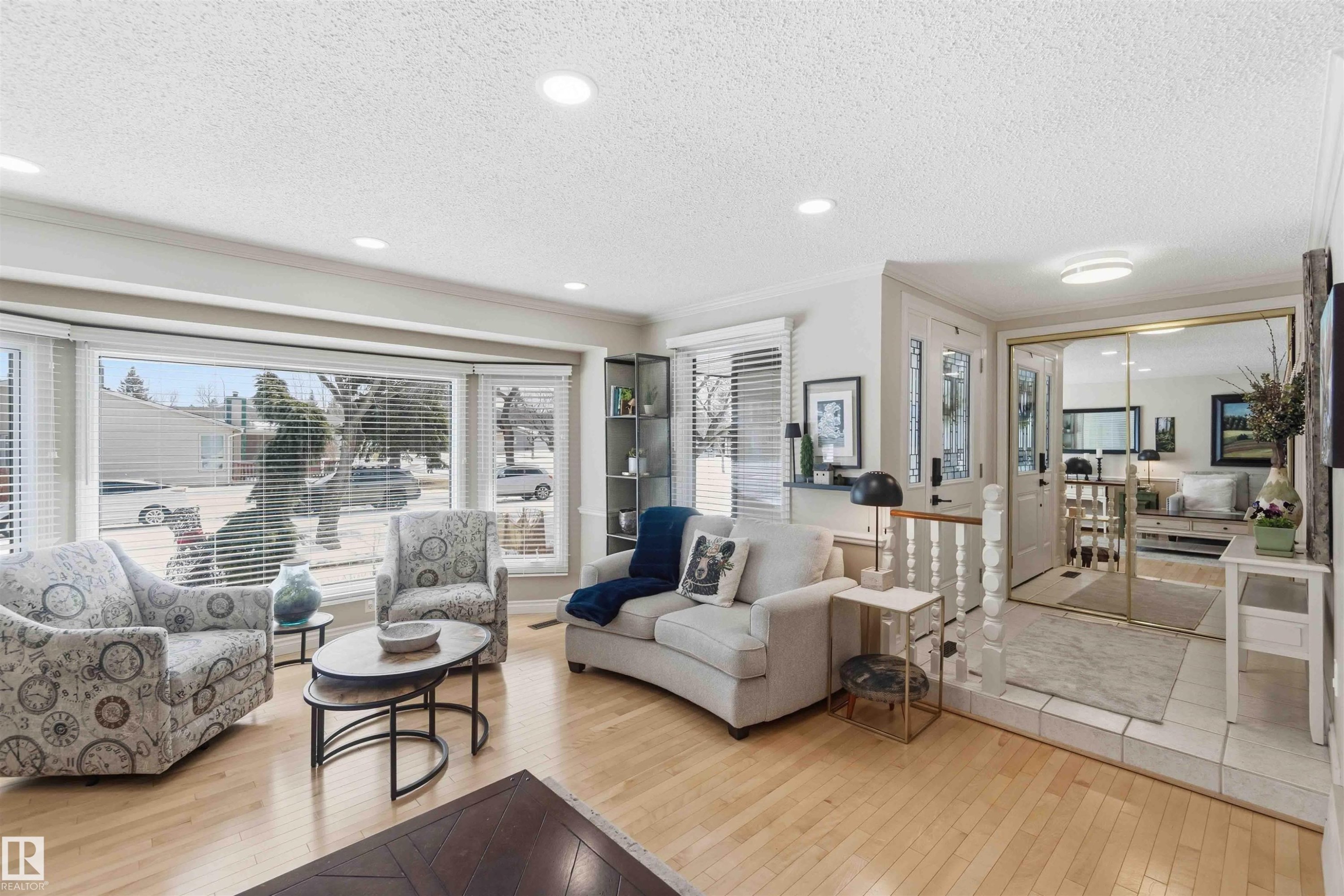 58 Patterson Cr, St. Albert, AB - Indoor Photo Showing Living Room