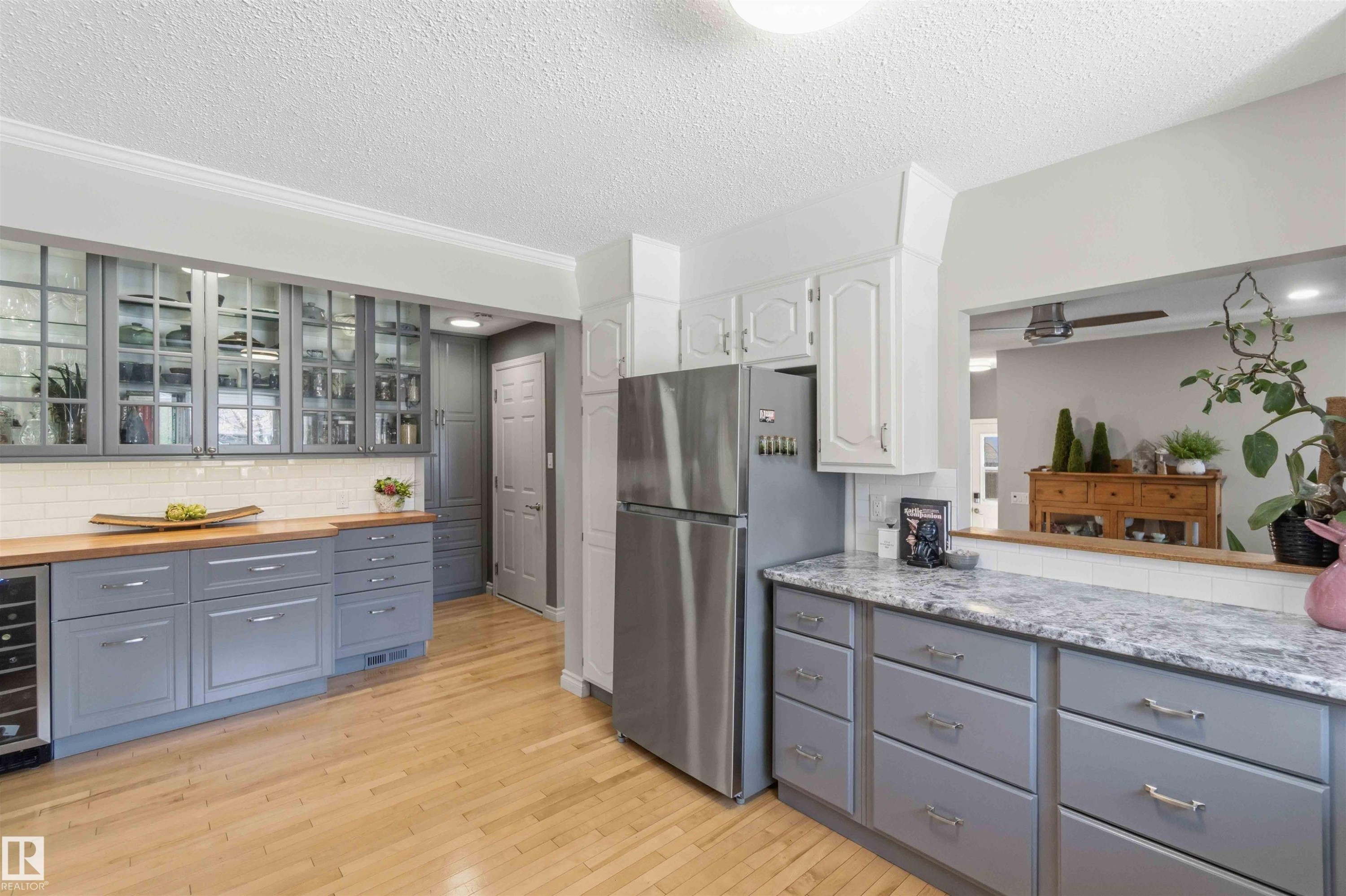 58 Patterson Cr, St. Albert, AB - Indoor Photo Showing Kitchen