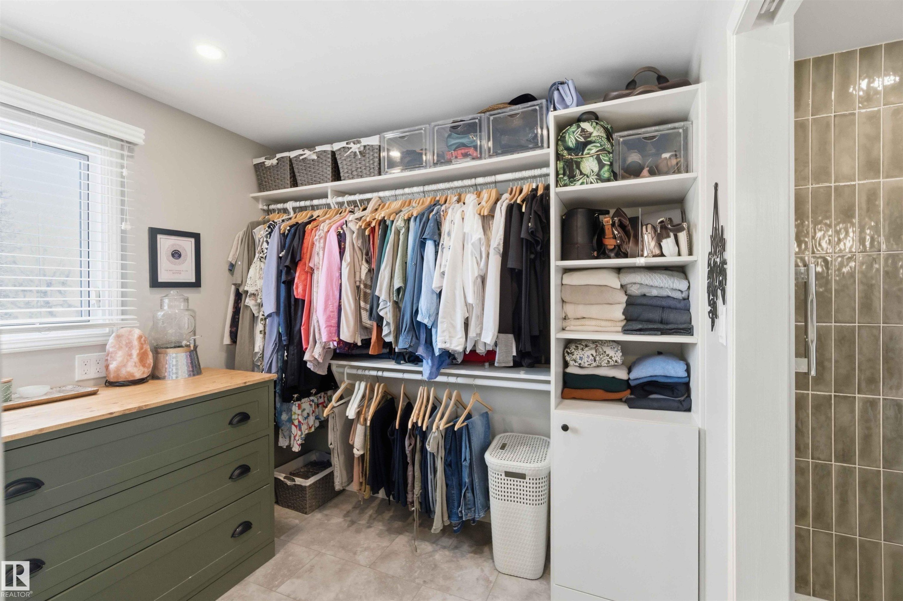 58 Patterson Cr, St. Albert, AB - Indoor With Storage