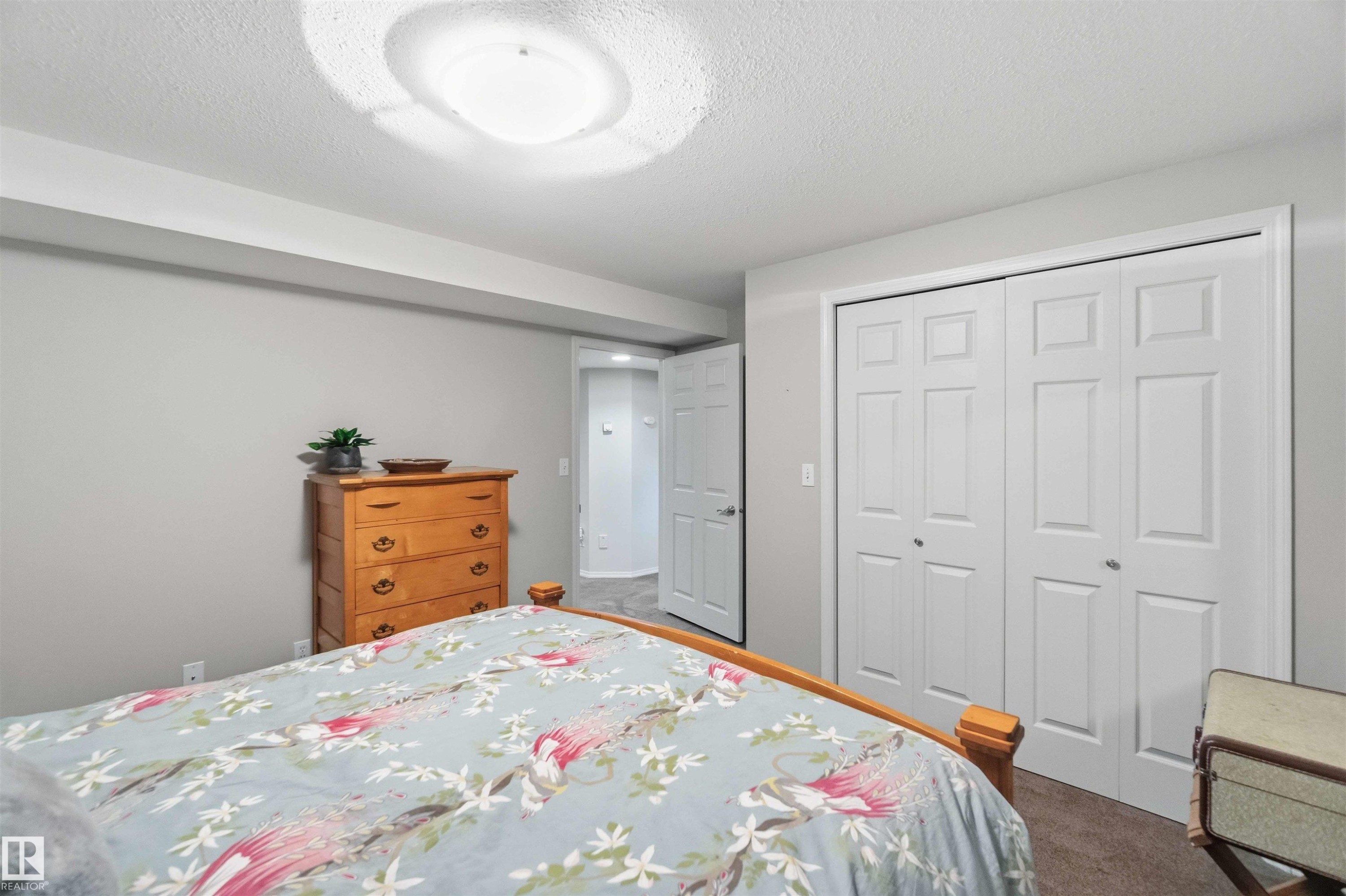 58 Patterson Cr, St. Albert, AB - Indoor Photo Showing Bedroom