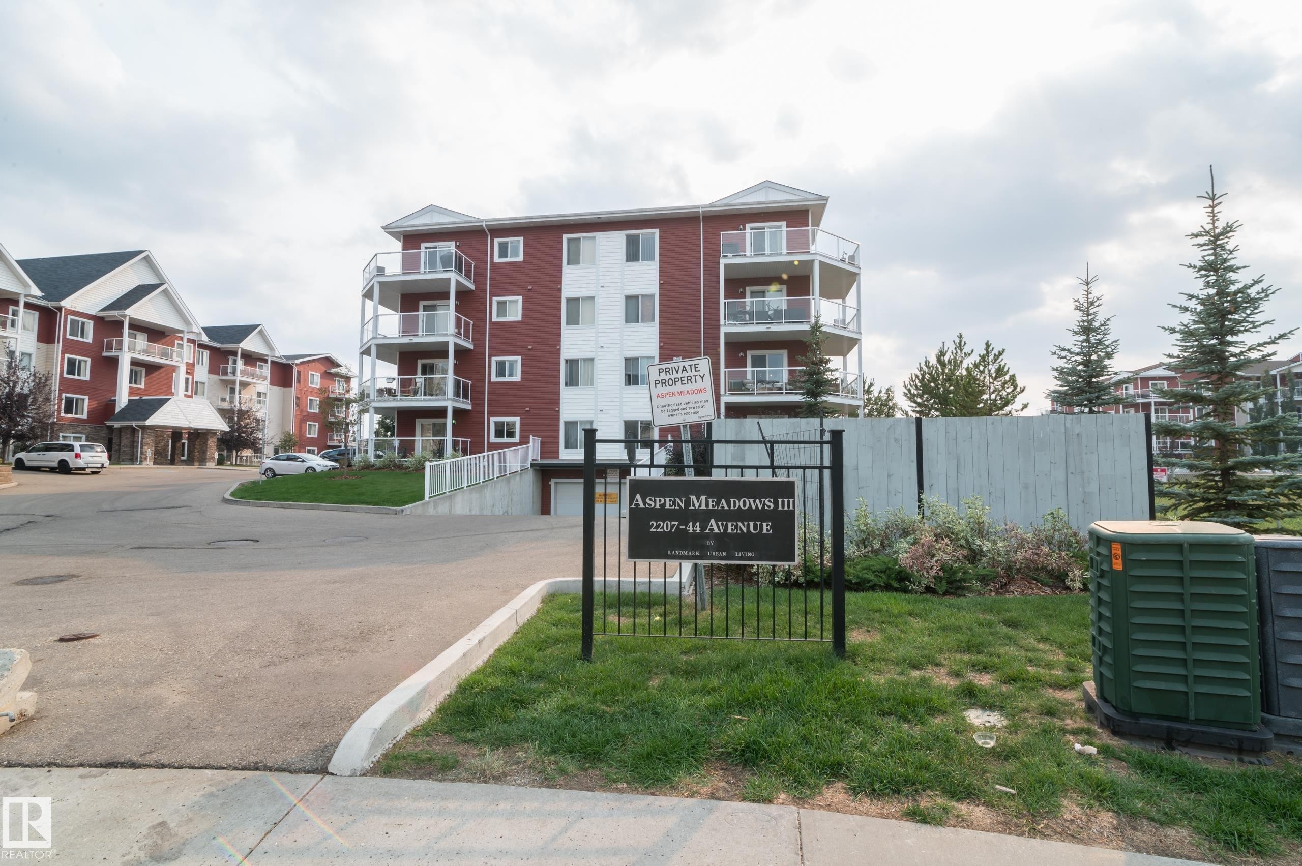 414 2207 44 Avenue, Edmonton, AB - Outdoor With Balcony With Facade