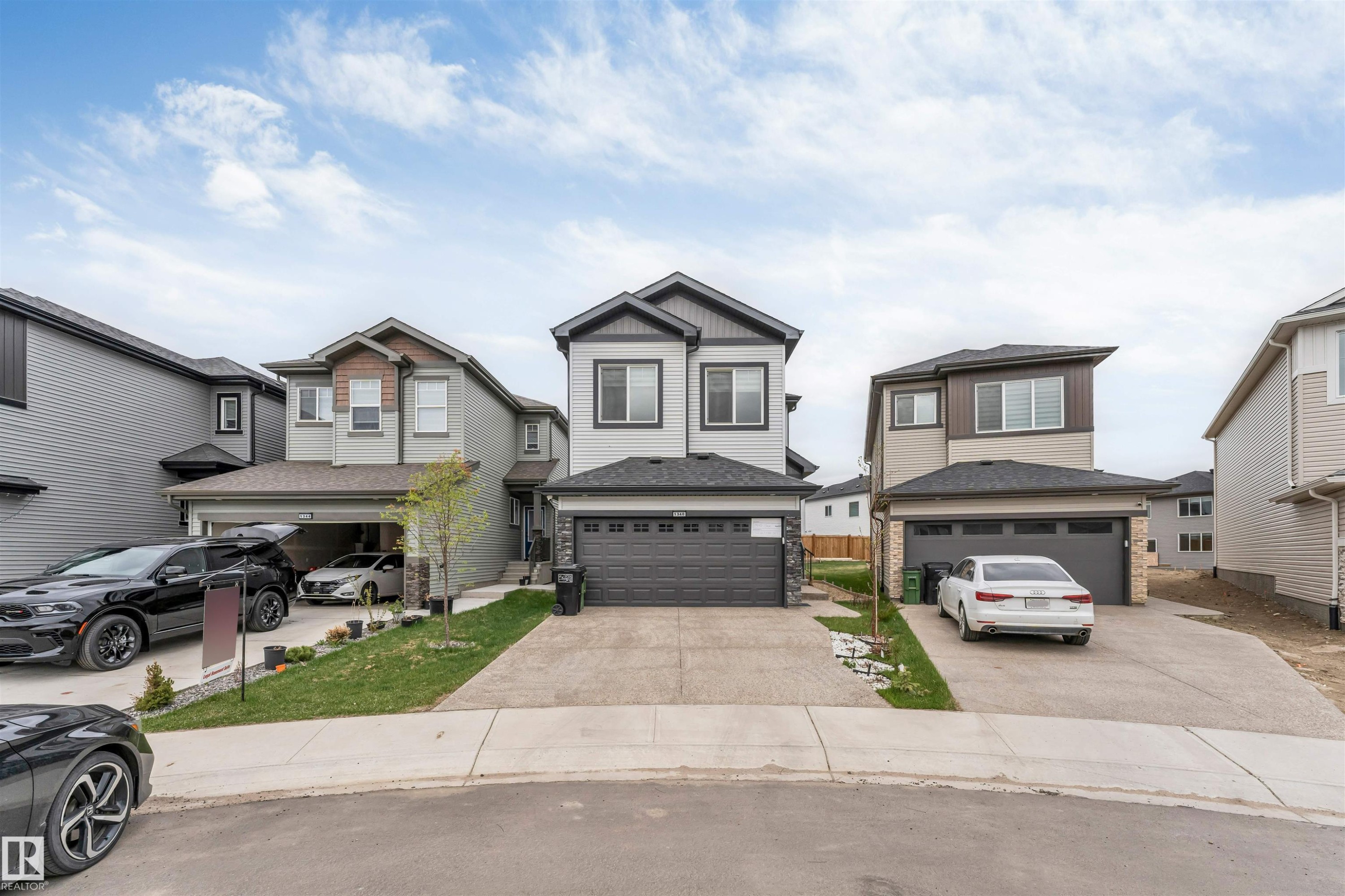 1340 11 Avenue, Edmonton, AB - Outdoor With Facade