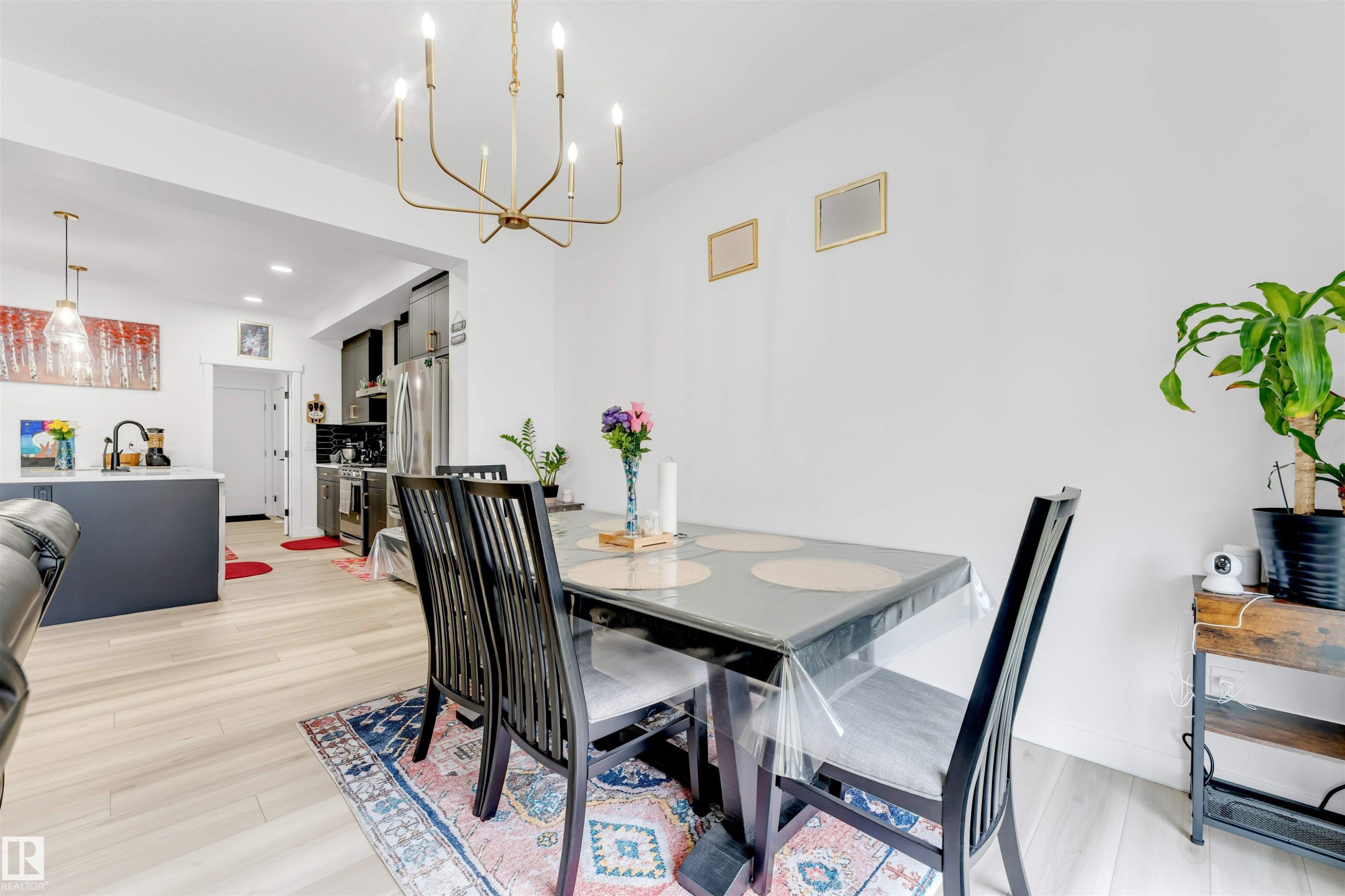 1340 11 Avenue, Edmonton, AB - Indoor Photo Showing Dining Room