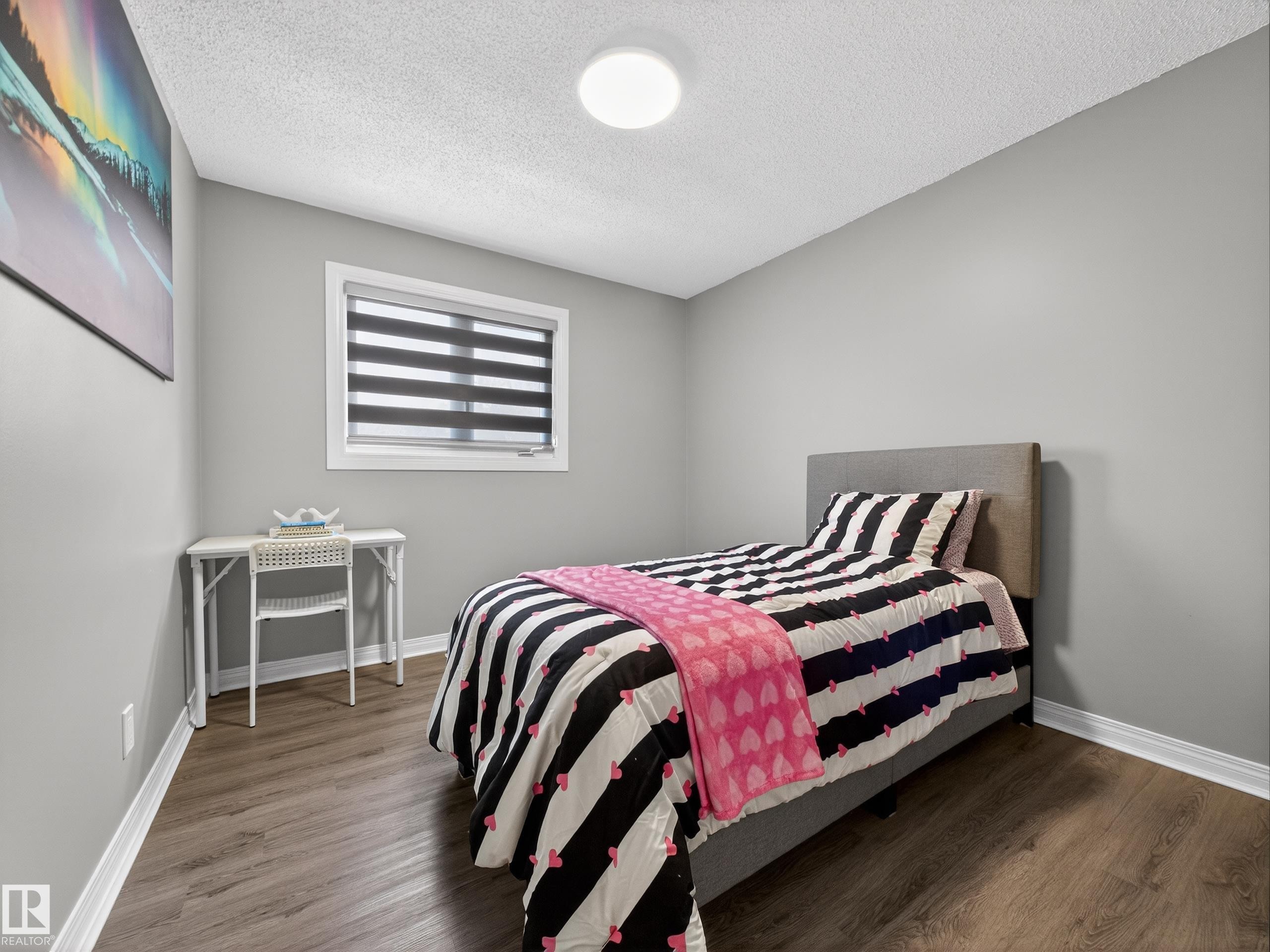 18F Callingwood Court, Edmonton, AB - Indoor Photo Showing Bedroom