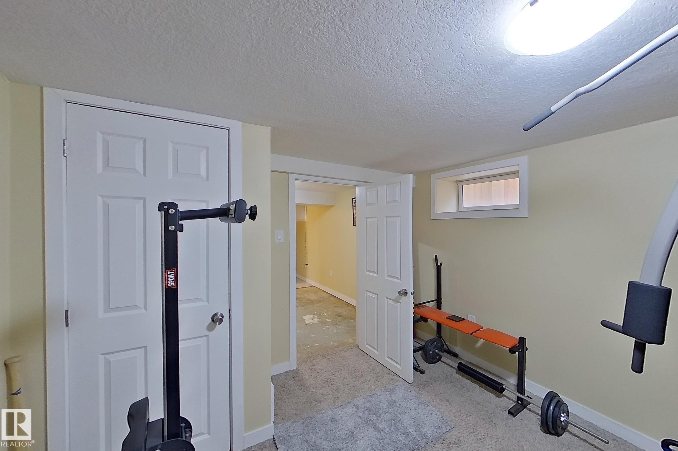 11612 130 Avenue, Edmonton, AB - Indoor Photo Showing Other Room