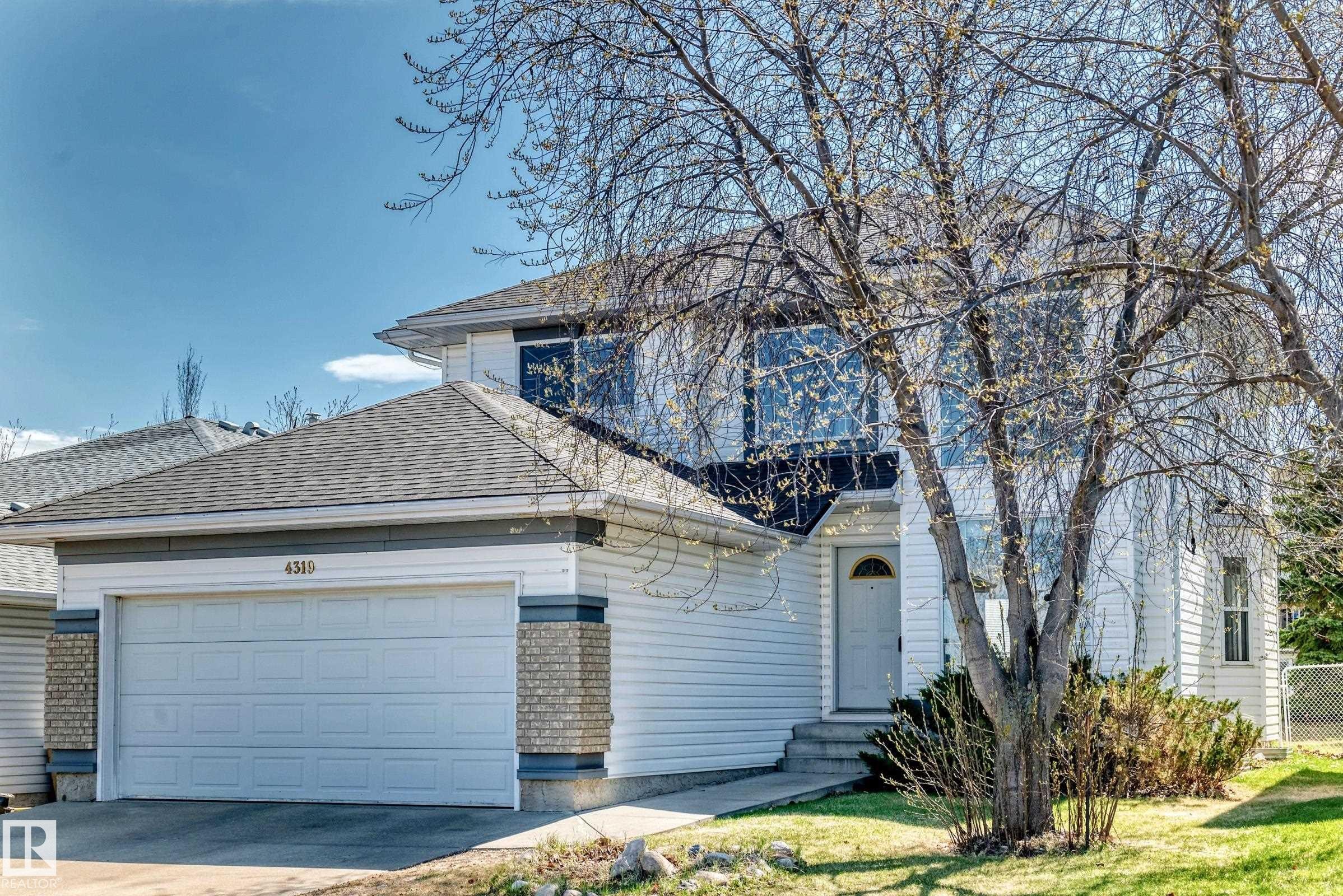 4319 39 Avenue, Edmonton, AB - Outdoor