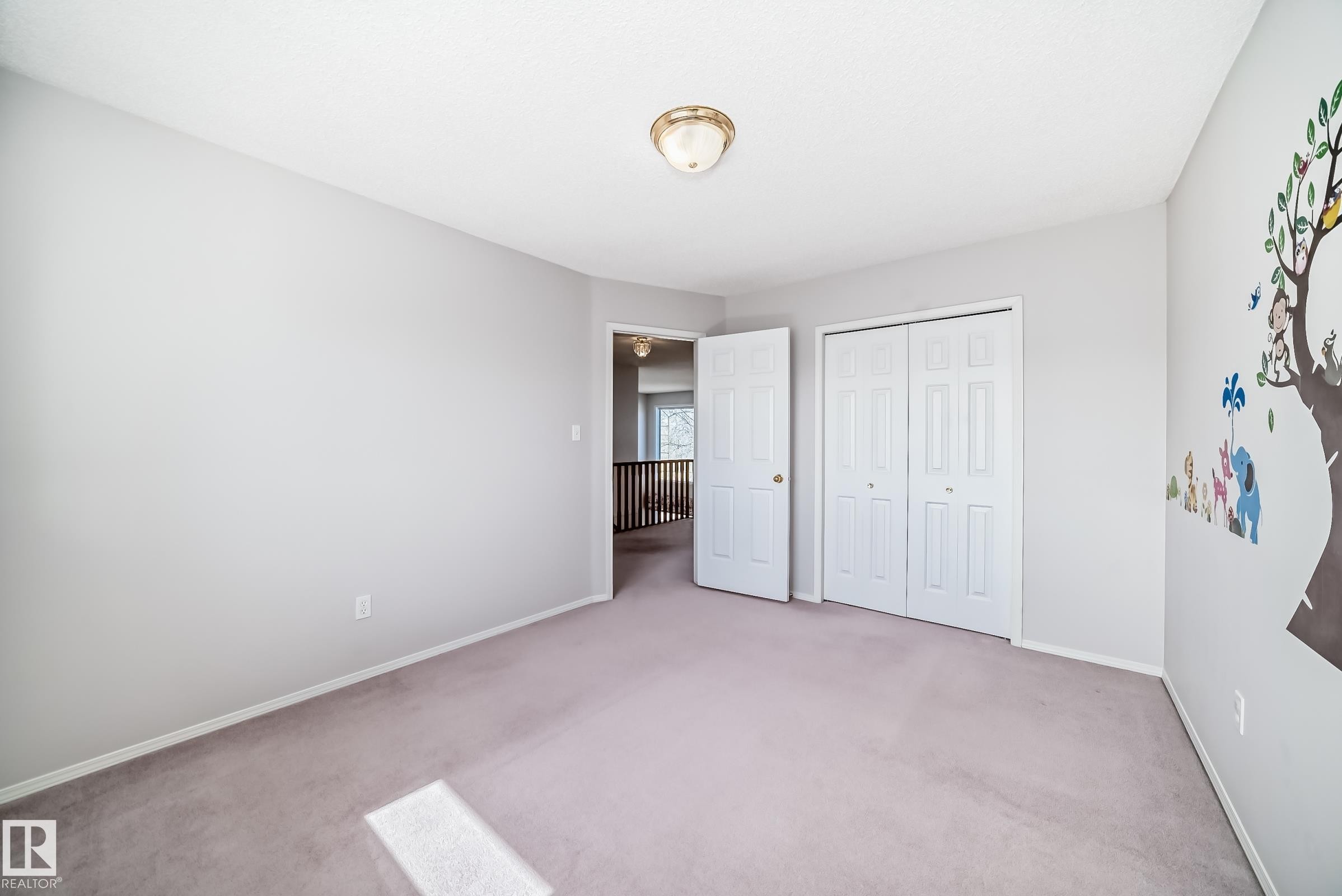 4319 39 Avenue, Edmonton, AB - Indoor