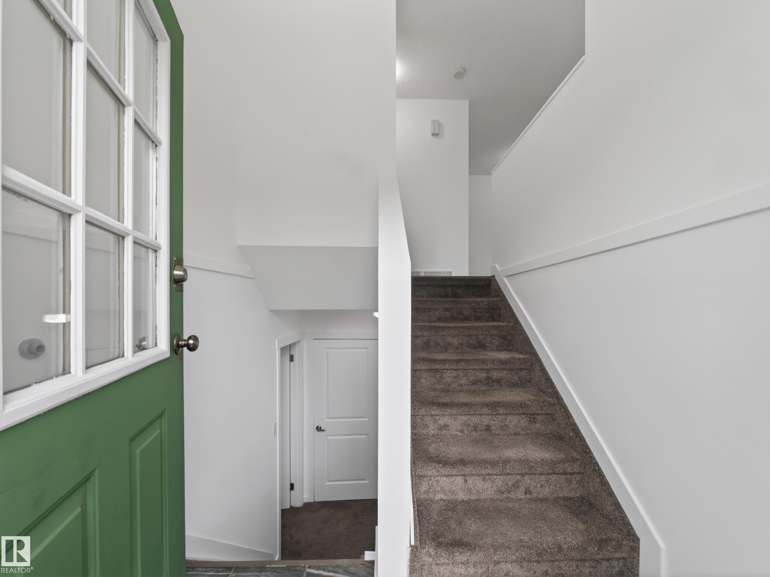 3520 49A Street, Edmonton, AB - Indoor Photo Showing Other Room