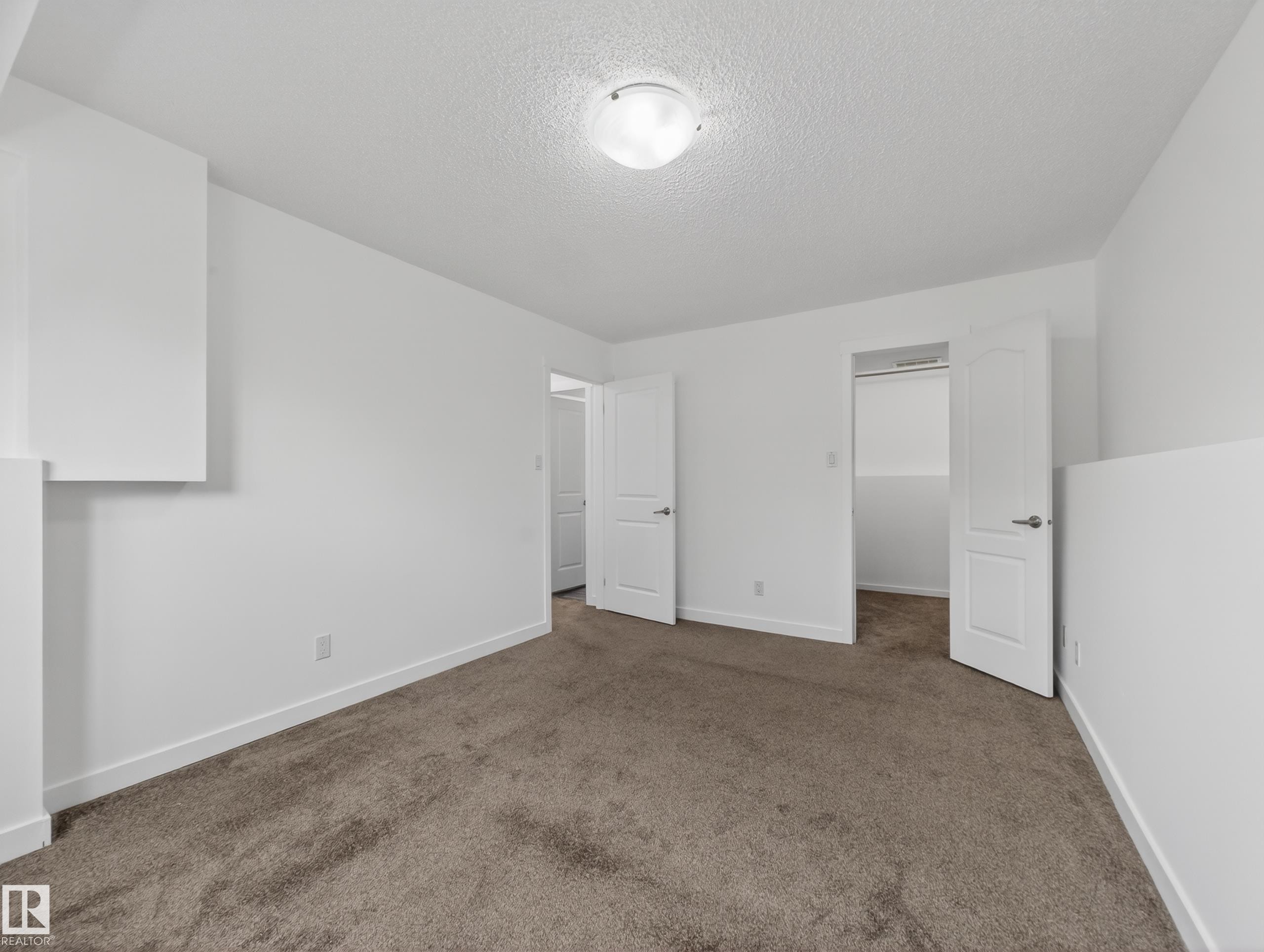 3520 49A Street, Edmonton, AB - Indoor Photo Showing Other Room