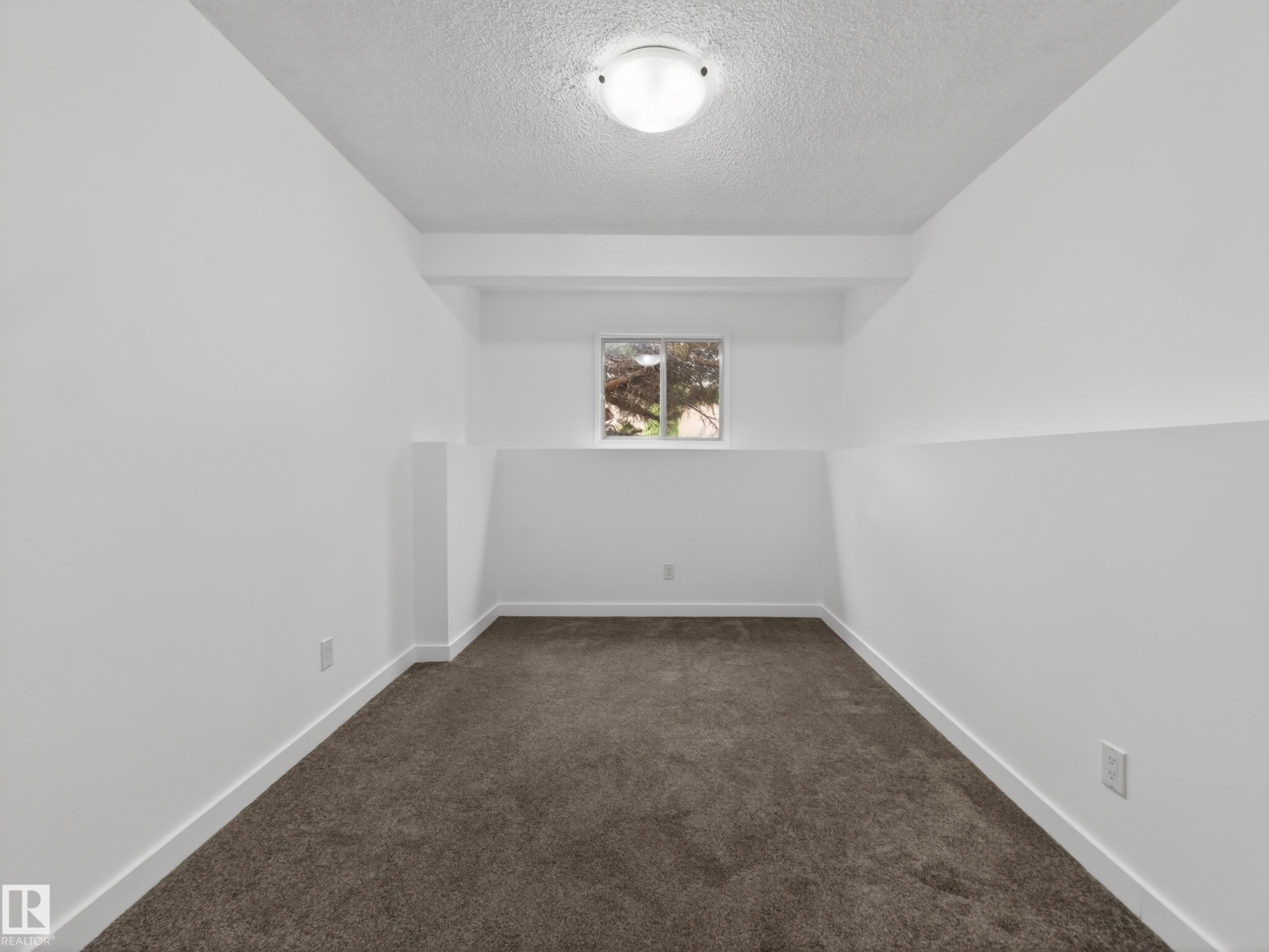 3520 49A Street, Edmonton, AB - Indoor Photo Showing Other Room