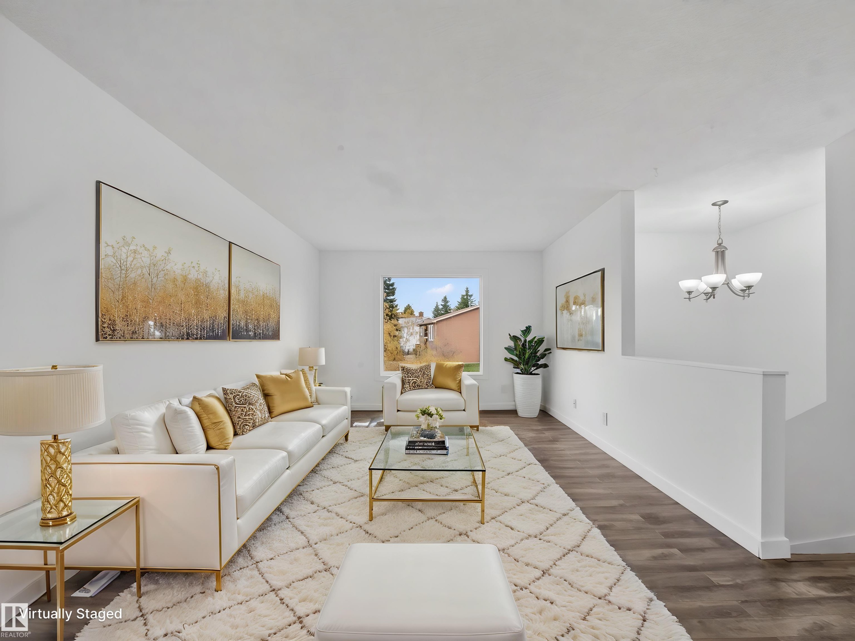 3520 49A Street, Edmonton, AB - Indoor Photo Showing Living Room