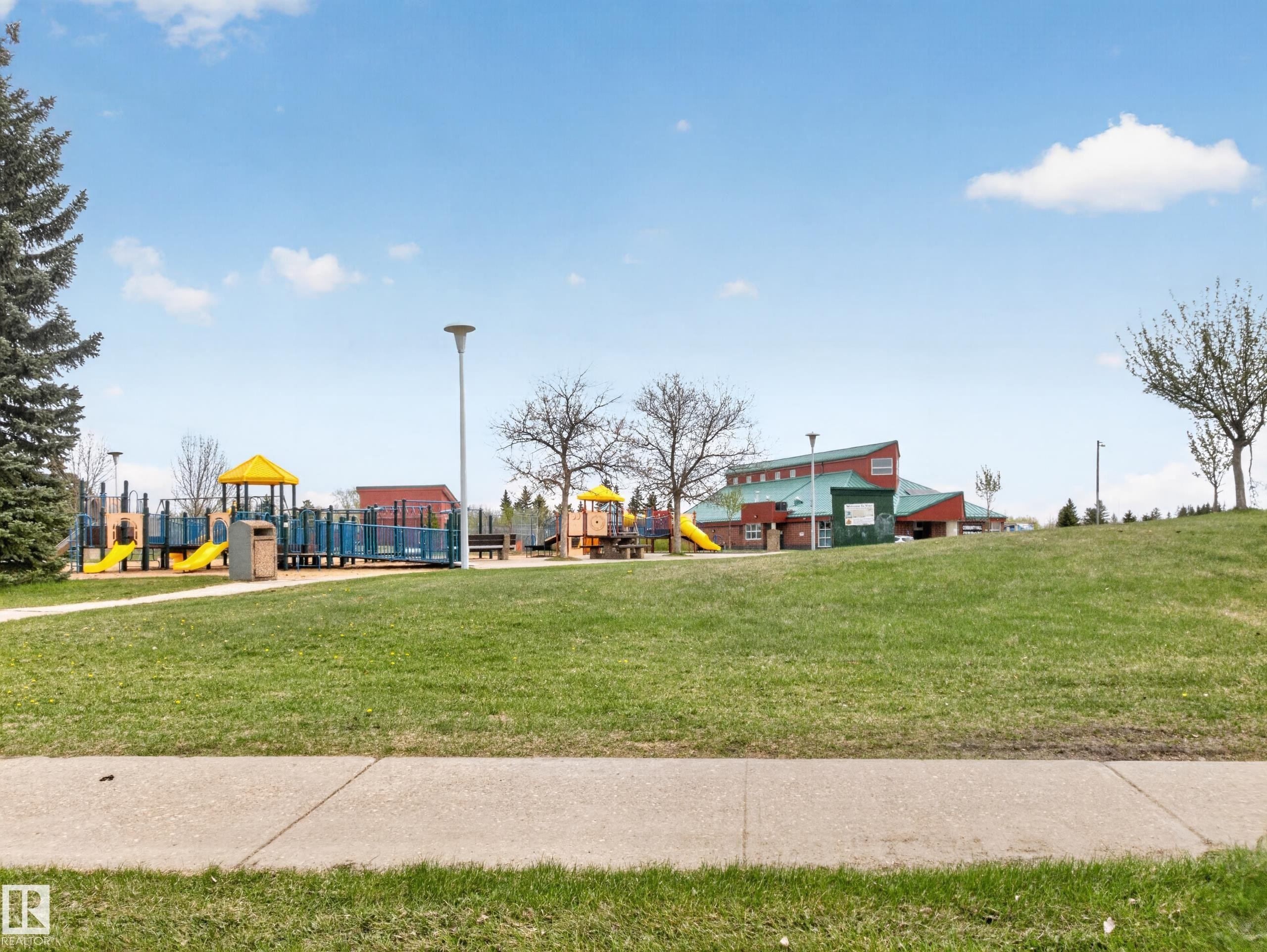 3520 49A Street, Edmonton, AB - Outdoor