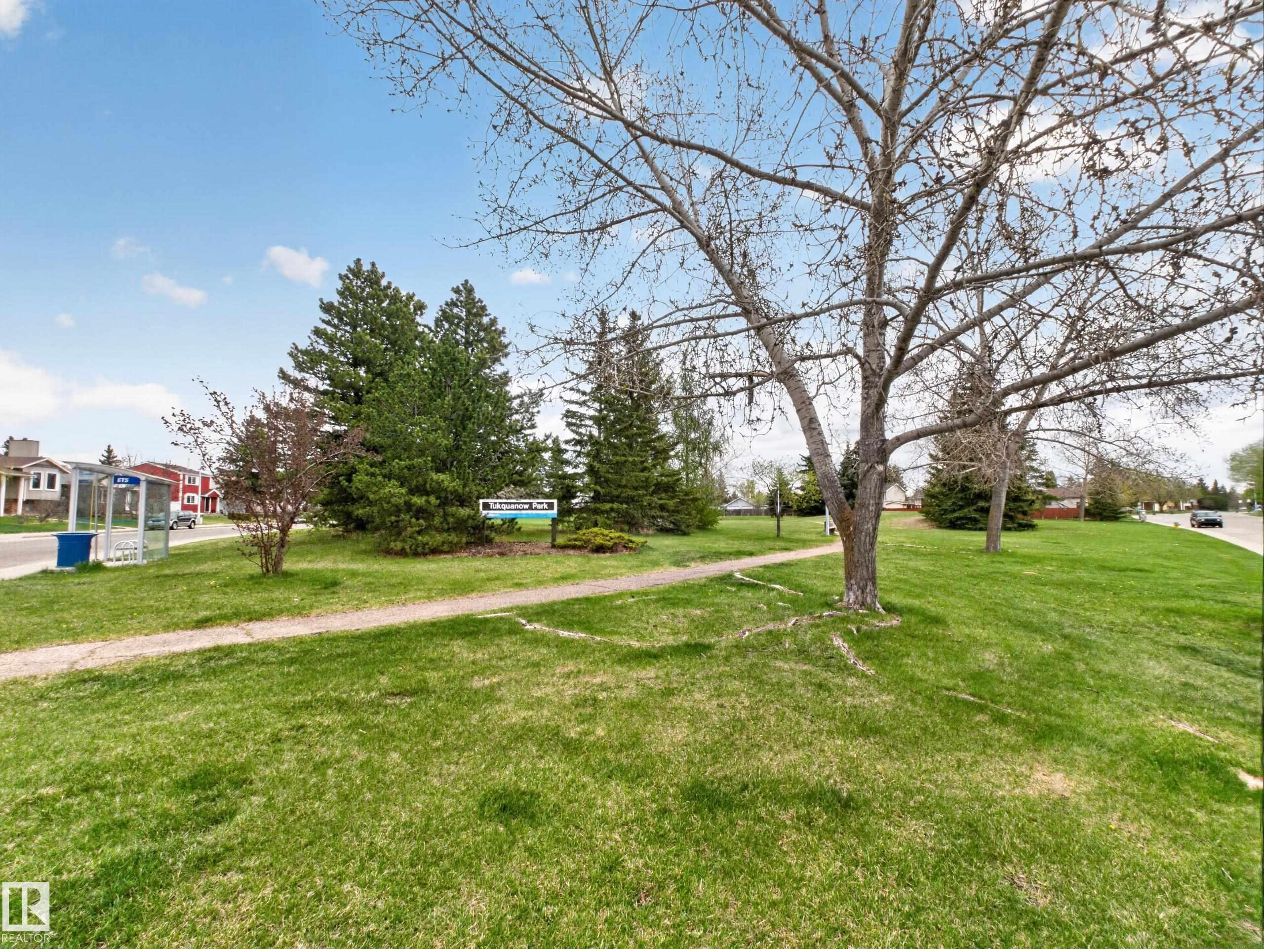 3520 49A Street, Edmonton, AB - Outdoor With View