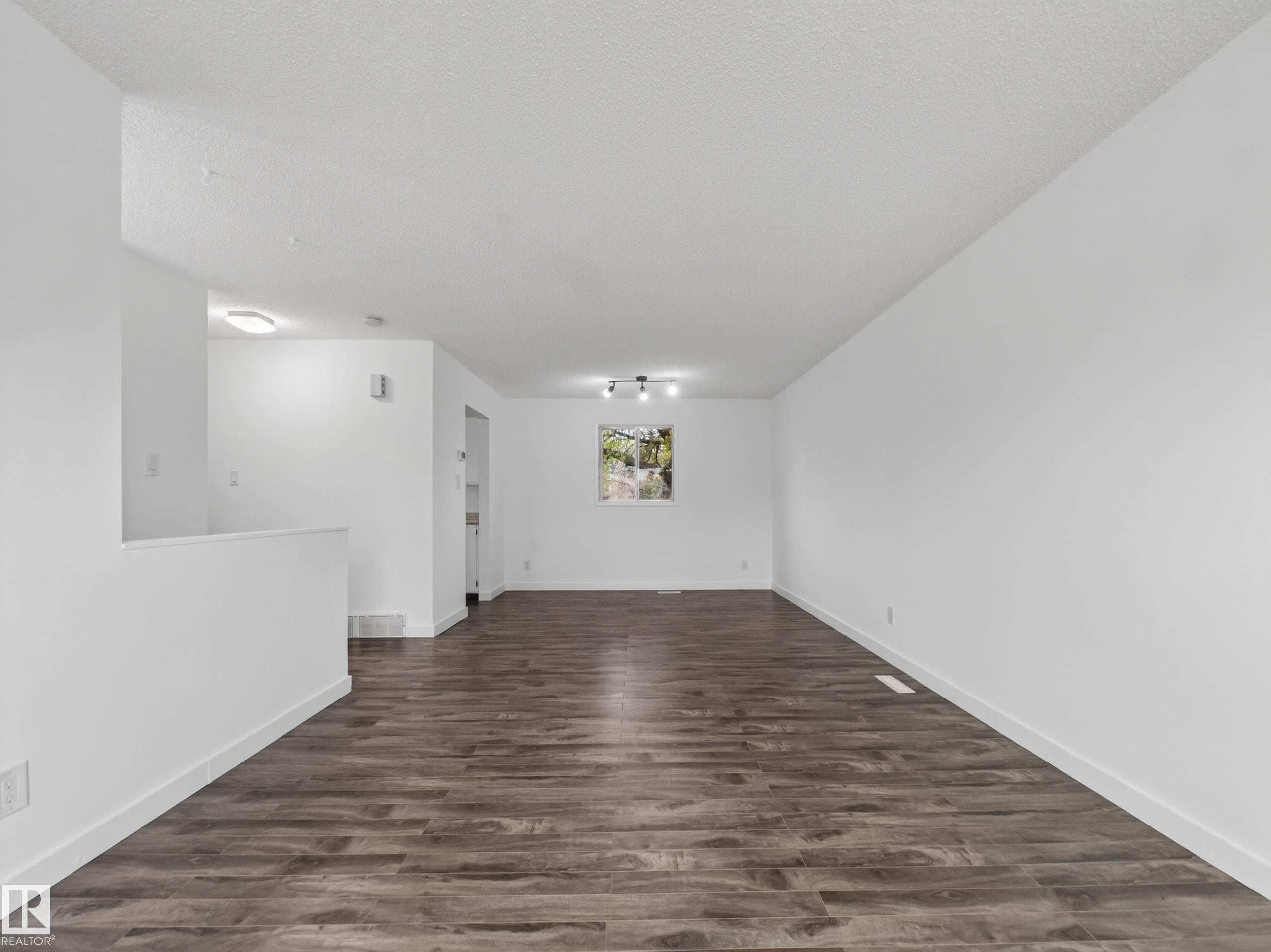 3520 49A Street, Edmonton, AB - Indoor Photo Showing Other Room