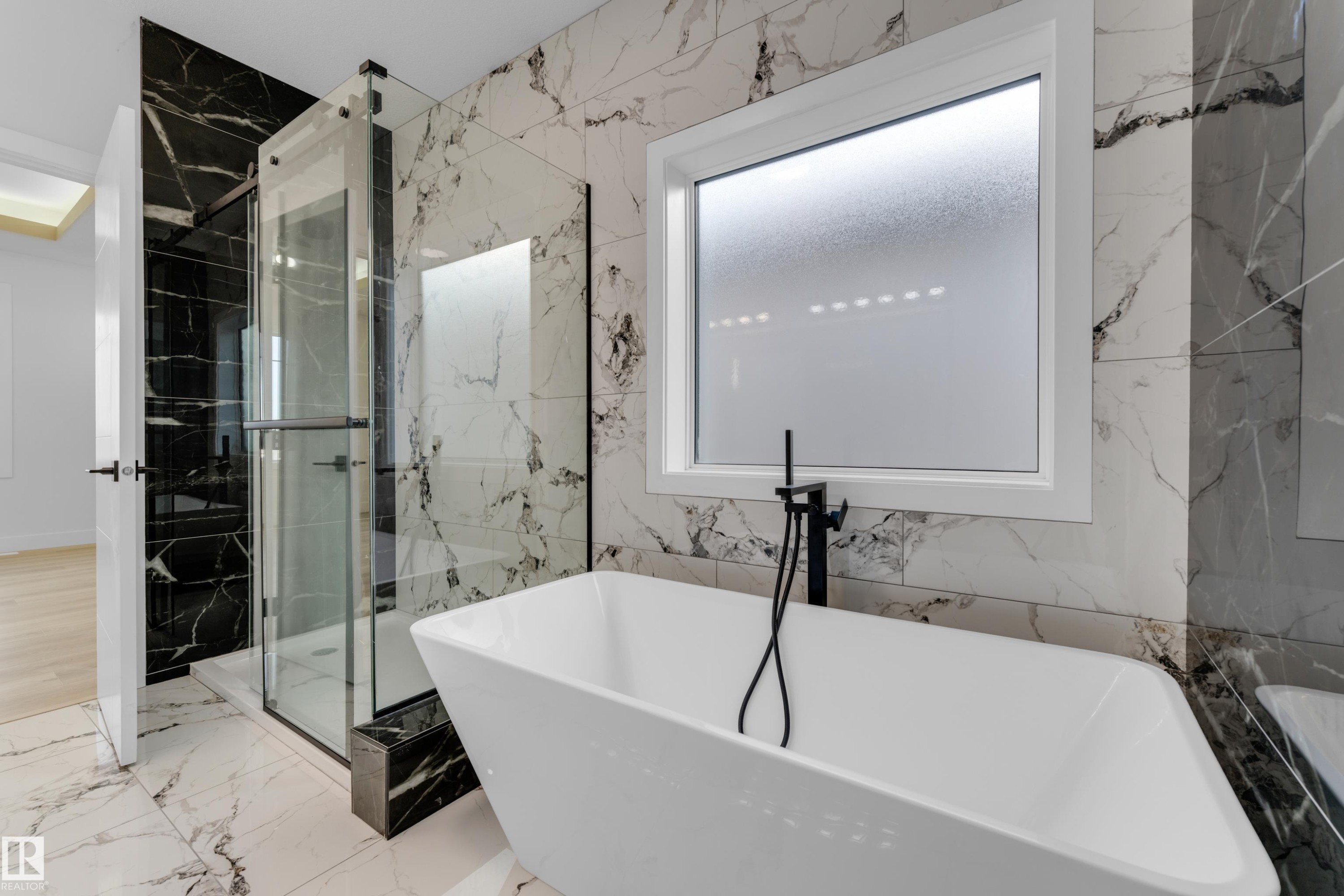 Bathroom - 449 Crystal Creek Link, Leduc, AB - Indoor Photo Showing Bathroom
